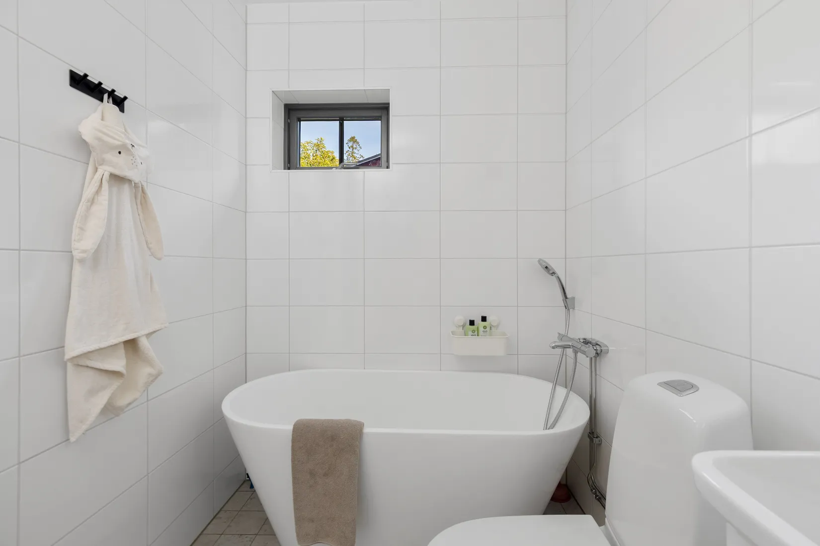 Radhus, Torsbyslingan 23, Torsby, Värmdö