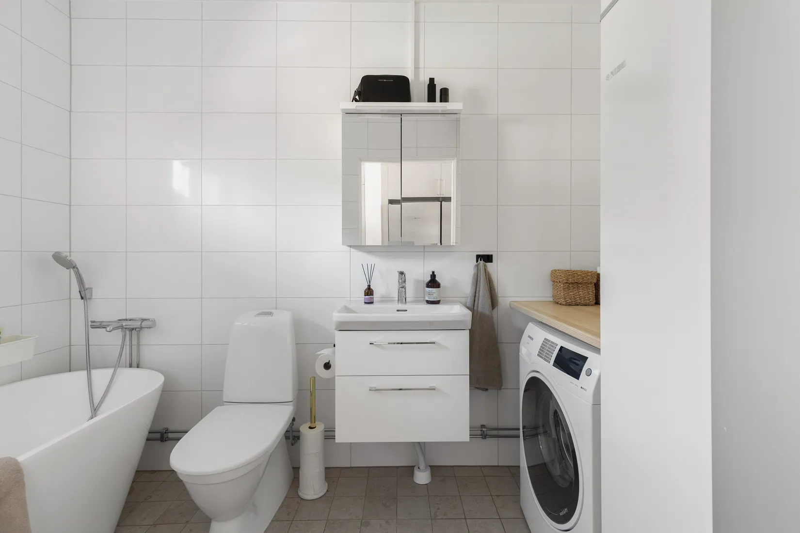 Radhus, Torsbyslingan 23, Torsby, Värmdö