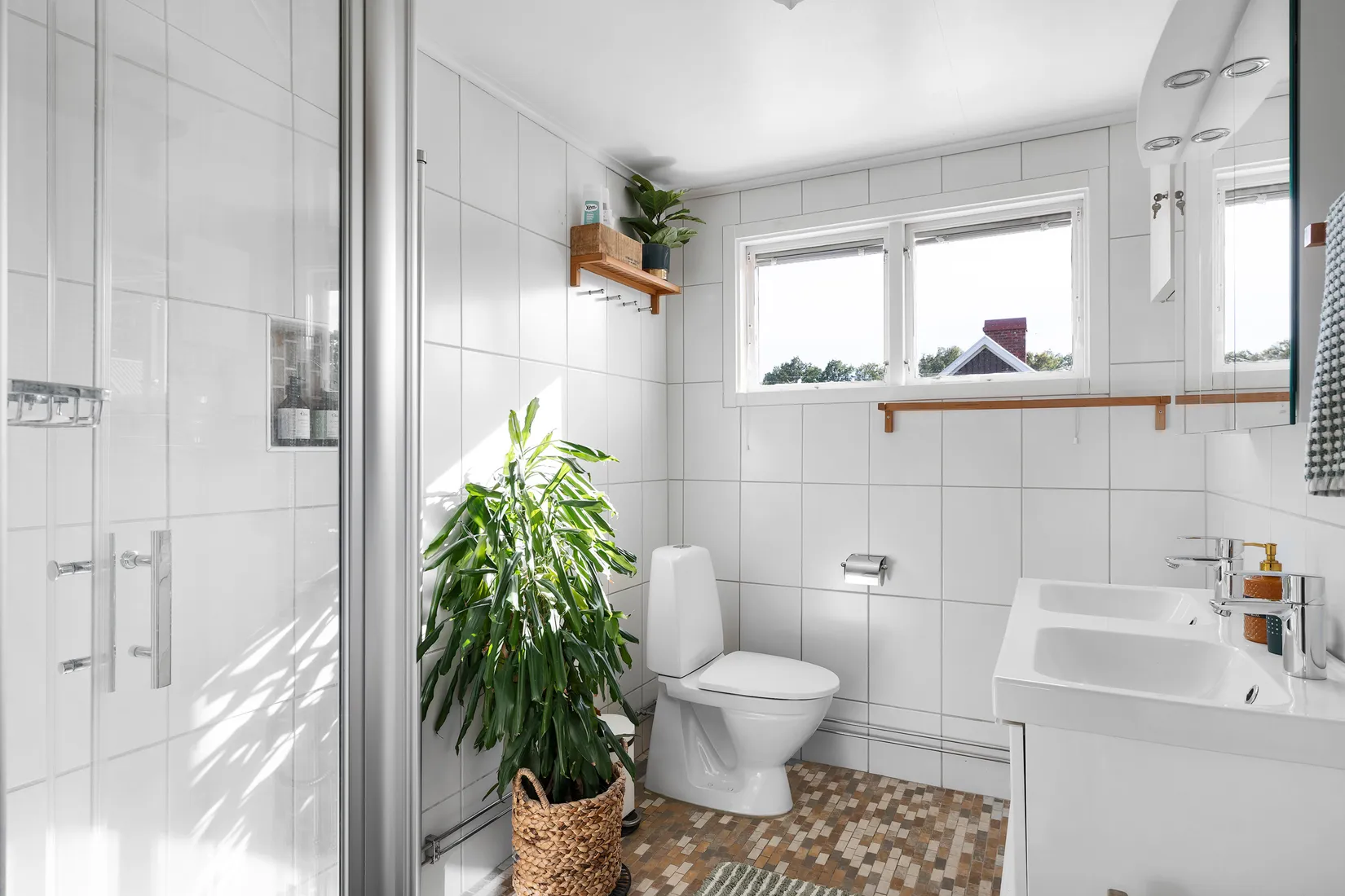 Villa, Propellergatan 5, Berghamra, Västerås