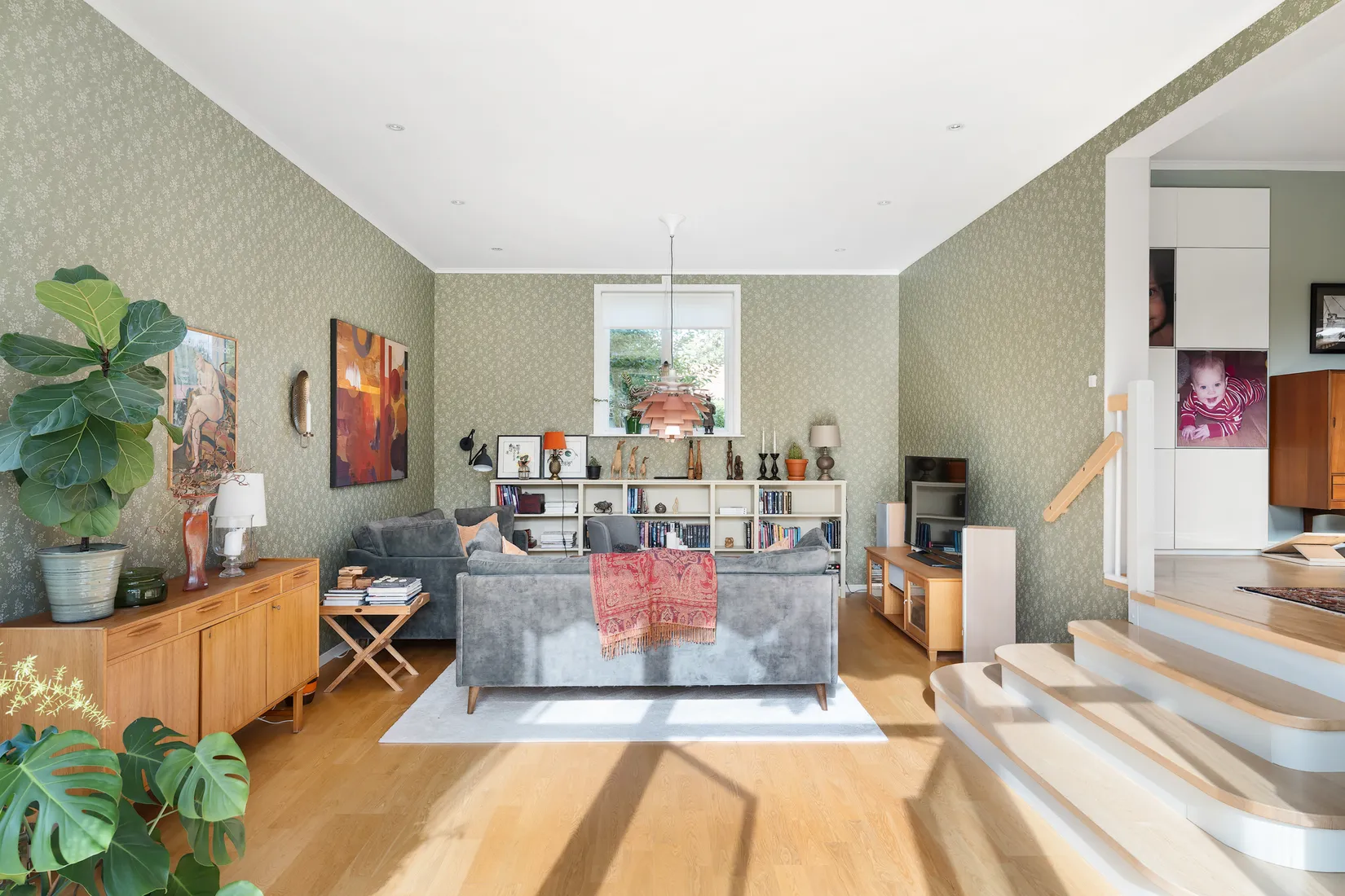 Villa, Propellergatan 5, Berghamra, Västerås