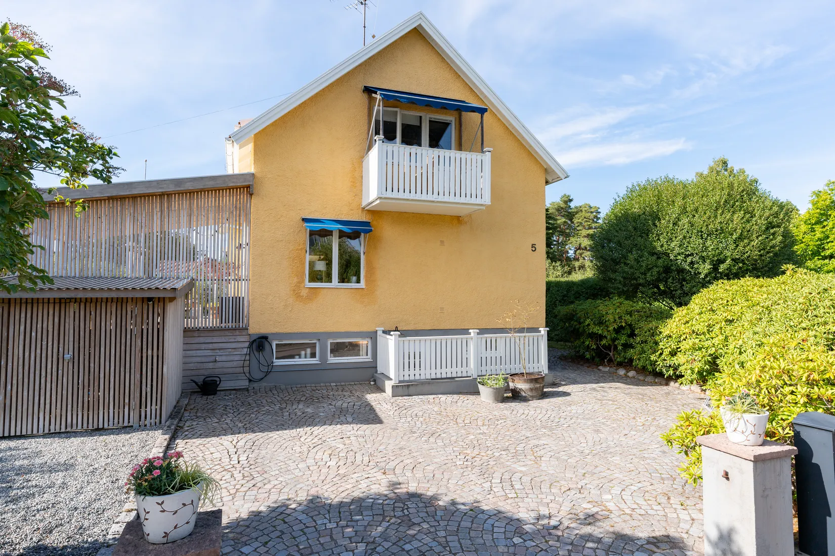 Villa, Propellergatan 5, Berghamra, Västerås