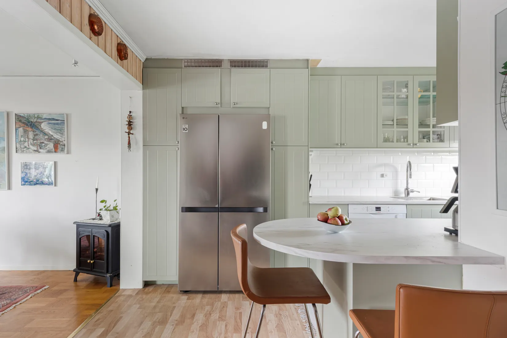 Radhus, Basgränd 26, Vällingby - Kälvesta, Stockholm