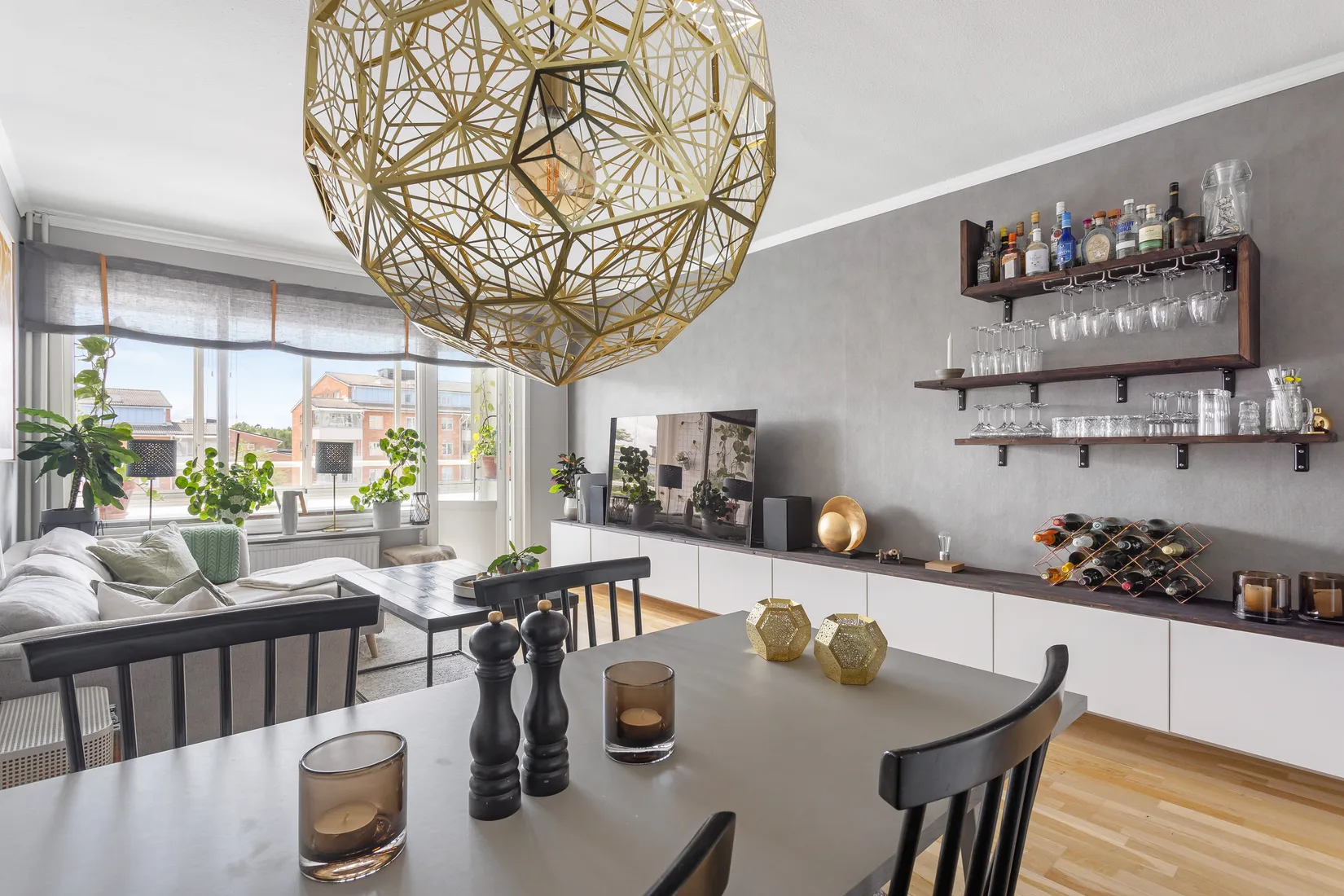 Bostadsrätt, Månadsvägen 44, 1tr, Jakobsberg, Järfälla