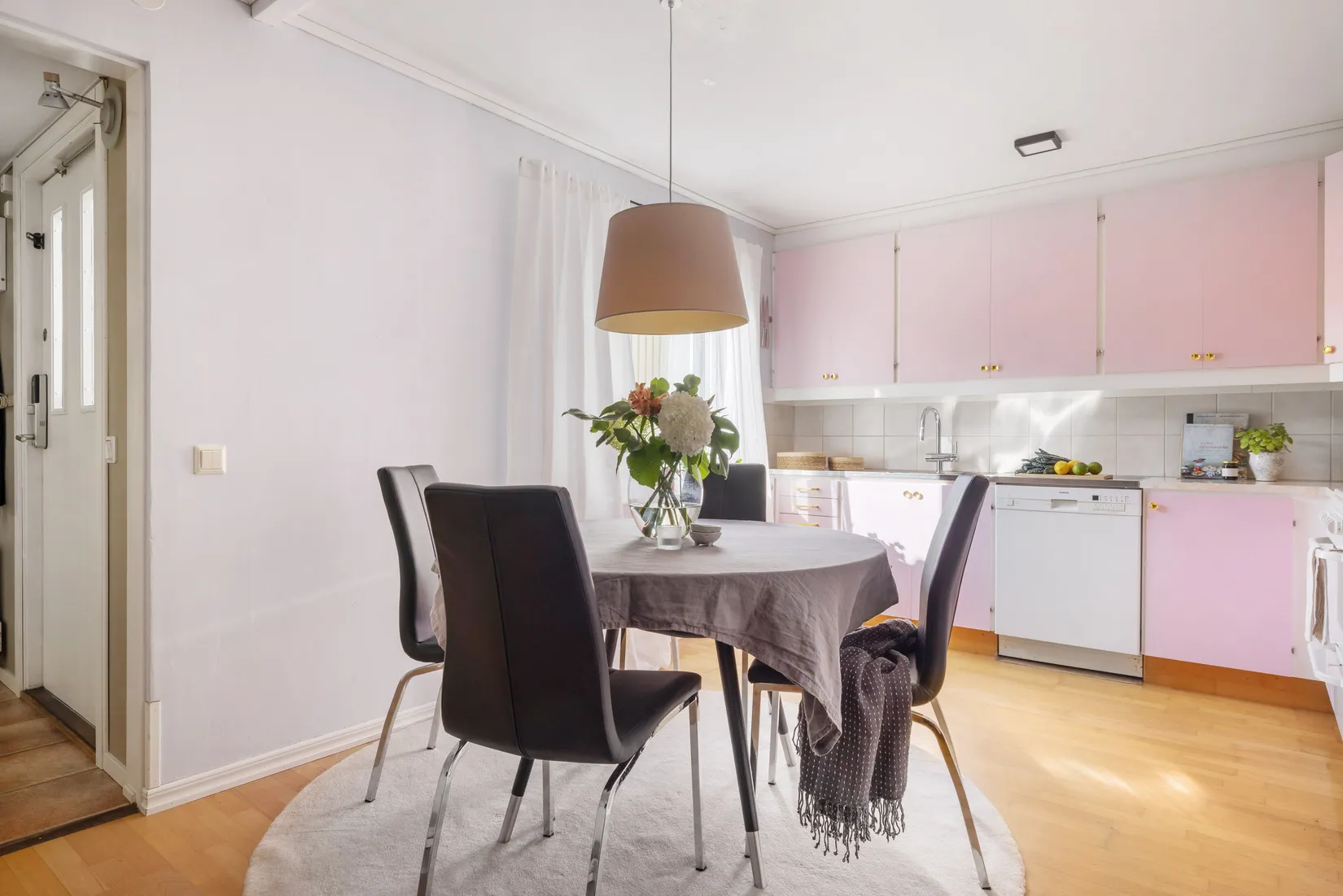 Radhus, Alpstigen 22, Lännersta, Nacka