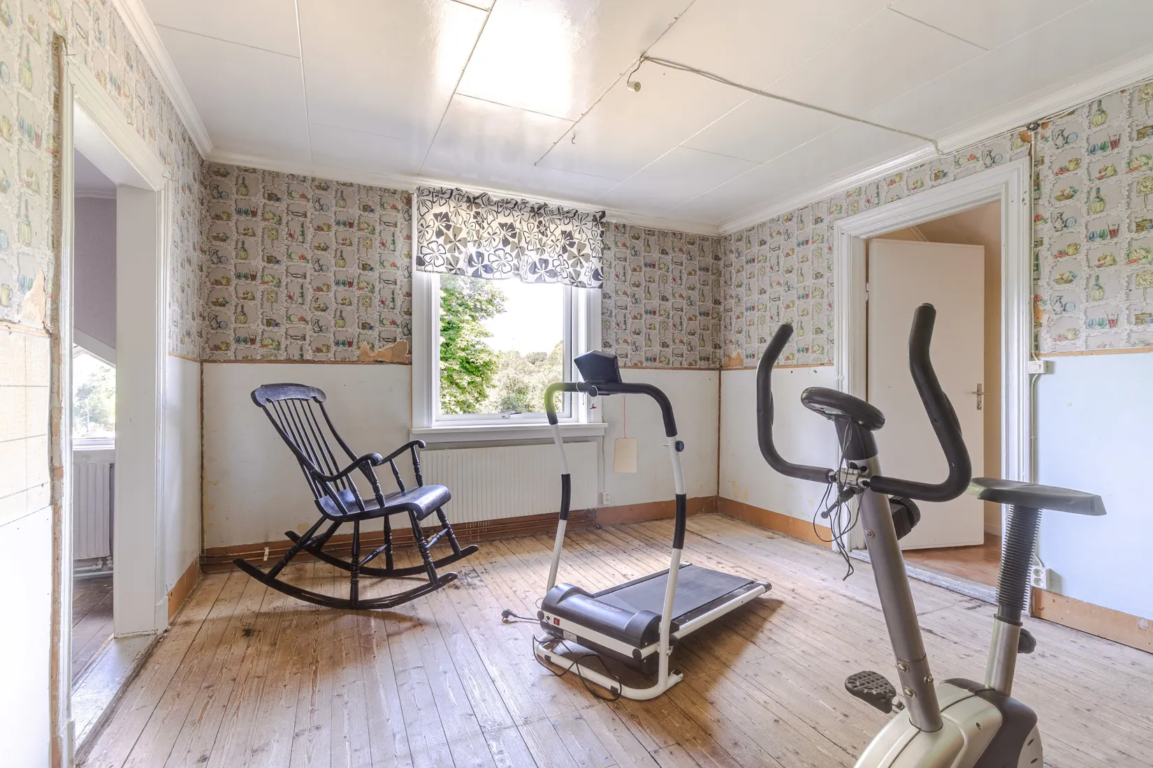 Villa, Nyhallsvägen 14, Hällbybrunn, Eskilstuna