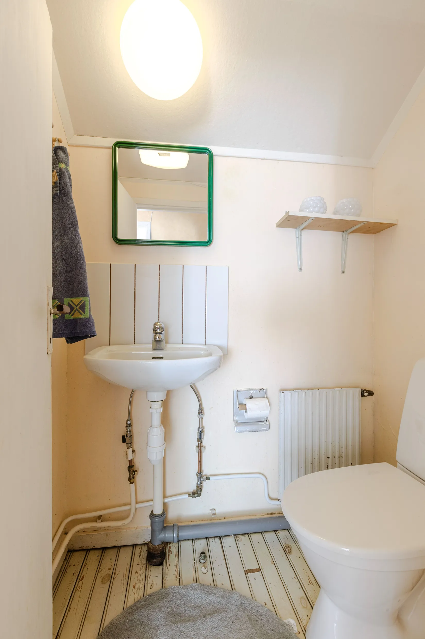 Villa, Nyhallsvägen 14, Hällbybrunn, Eskilstuna