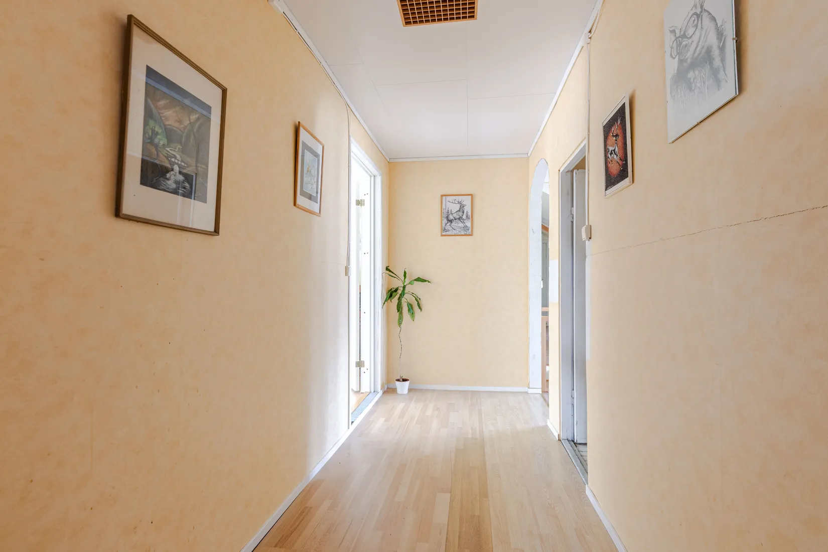 Villa, Nyhallsvägen 14, Hällbybrunn, Eskilstuna