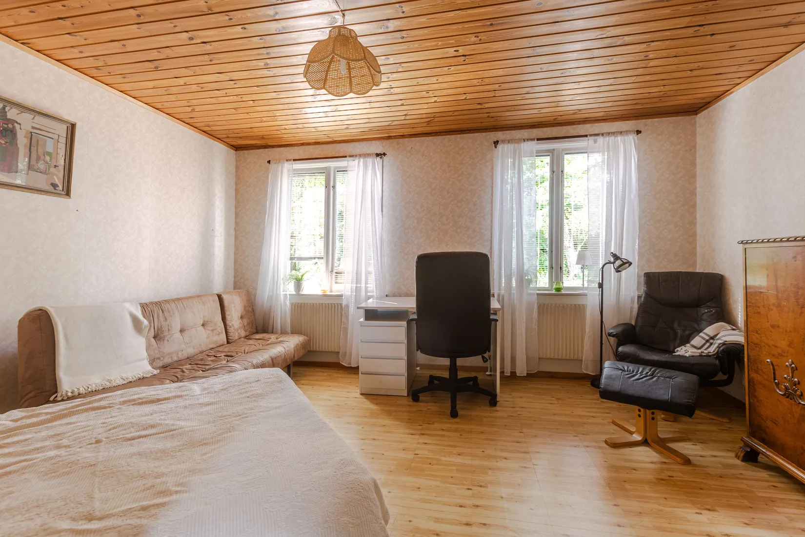 Villa, Nyhallsvägen 14, Hällbybrunn, Eskilstuna