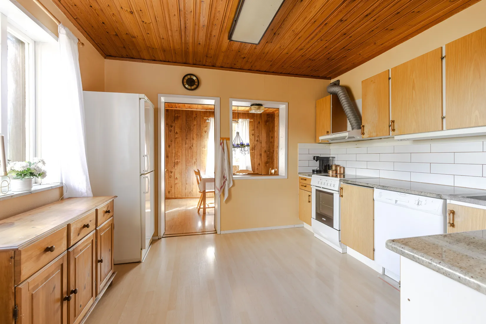 Villa, Nyhallsvägen 14, Hällbybrunn, Eskilstuna