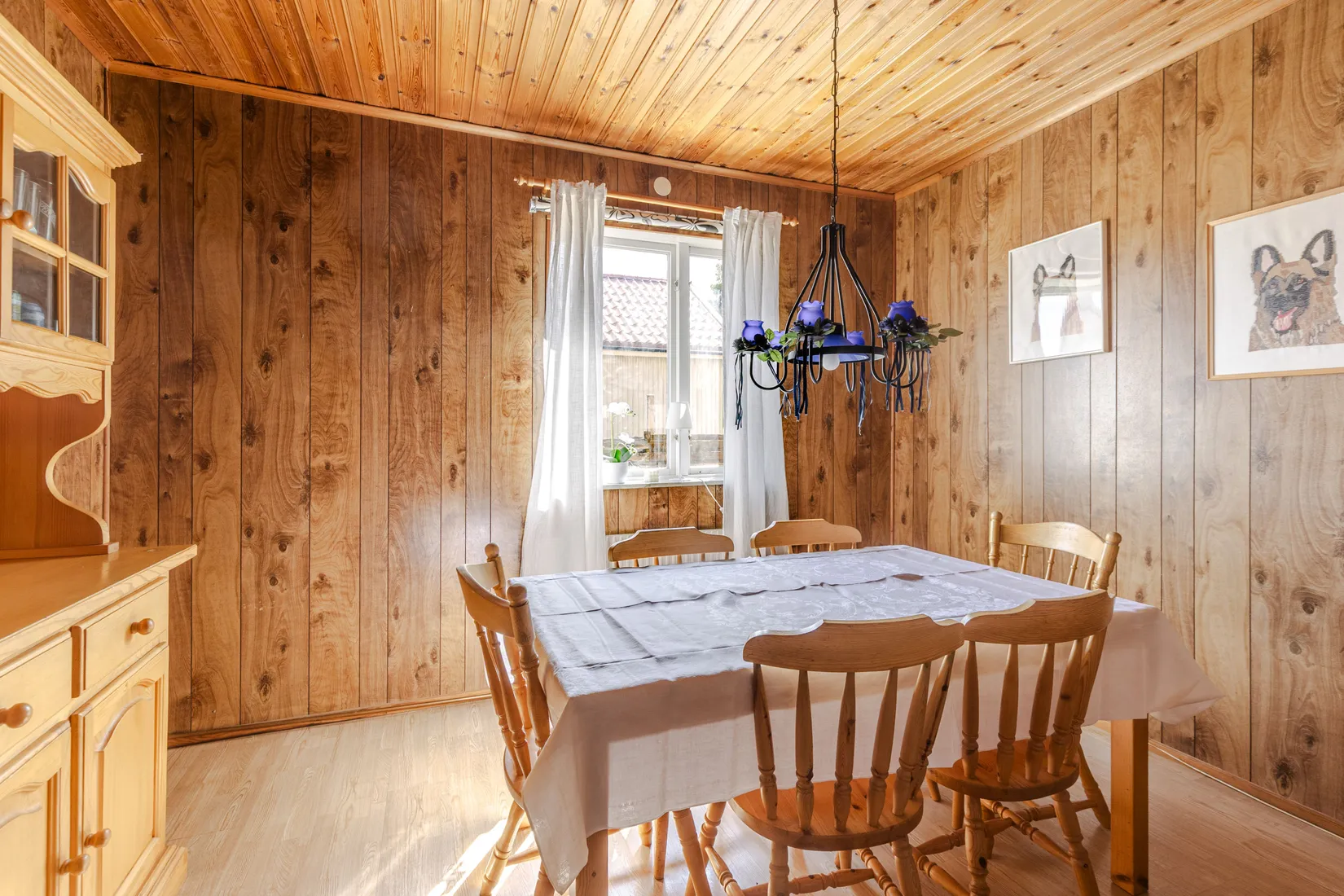 Villa, Nyhallsvägen 14, Hällbybrunn, Eskilstuna