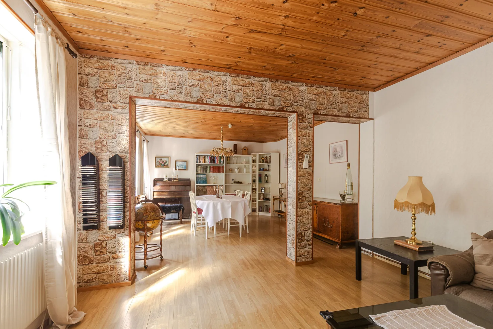 Villa, Nyhallsvägen 14, Hällbybrunn, Eskilstuna