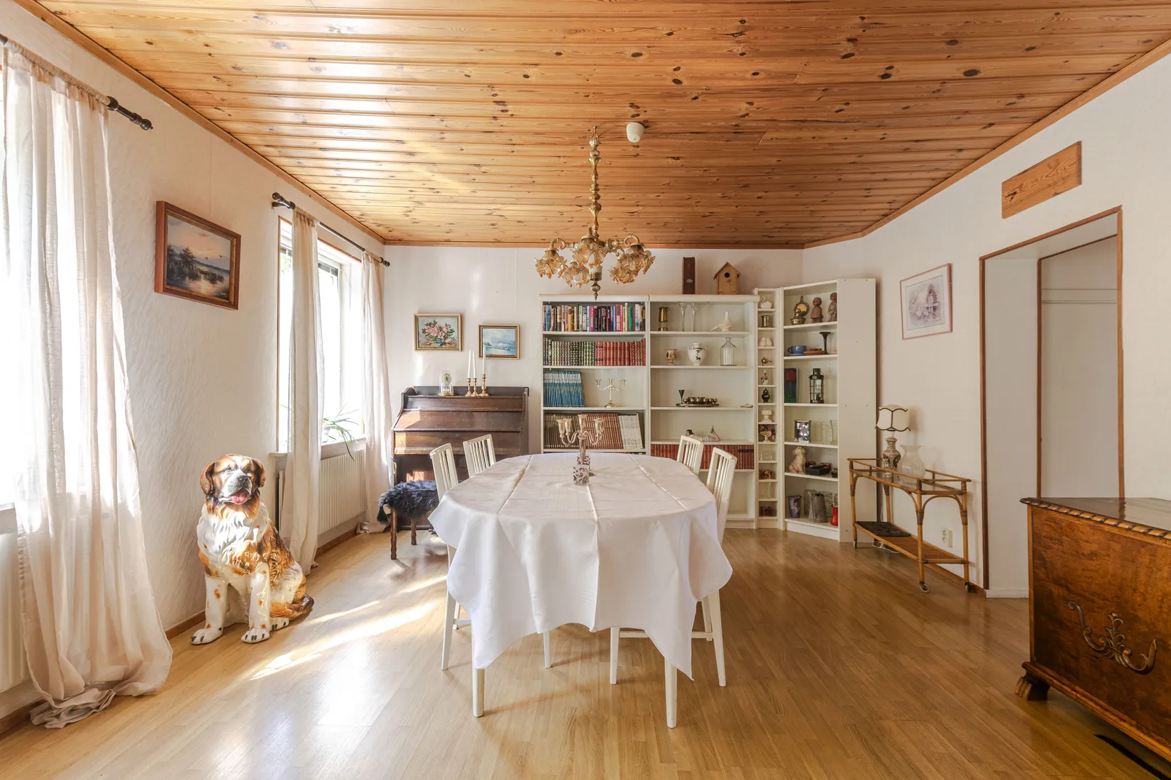Villa, Nyhallsvägen 14, Hällbybrunn, Eskilstuna