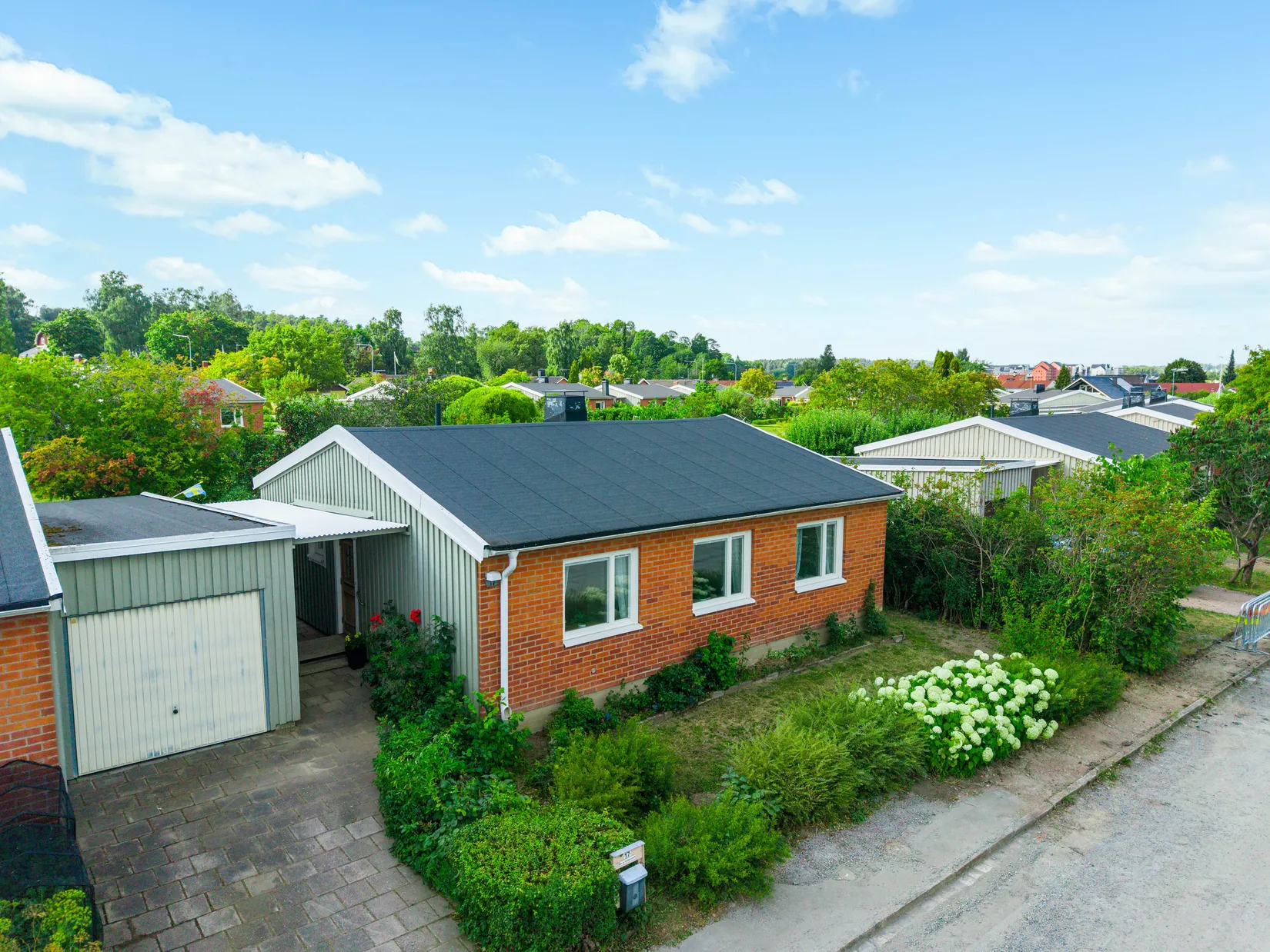 Radhus, Grågåsvägen 17, Sunnersta, Uppsala