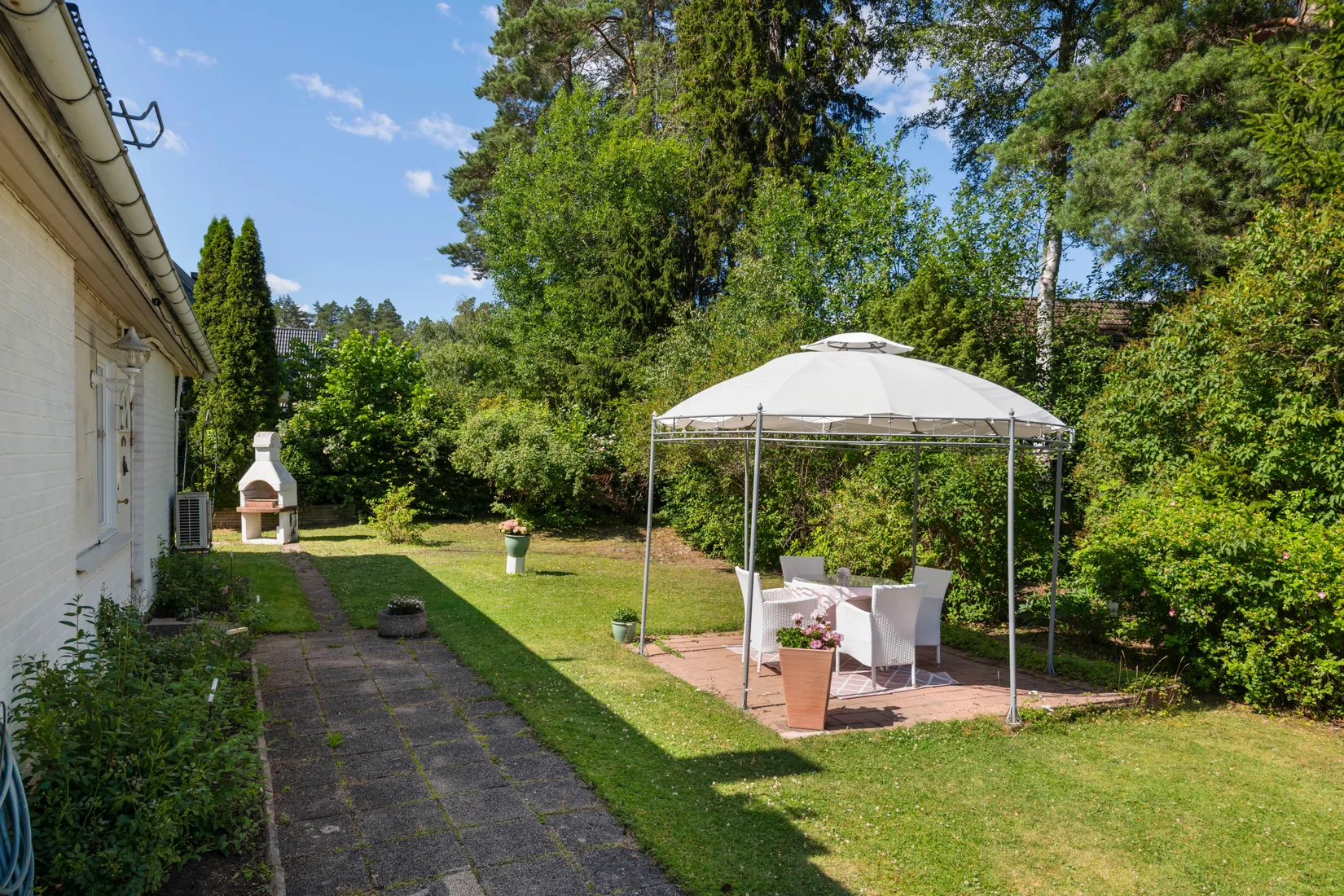Villa, Aprilvägen 16, Vallabrink, Täby