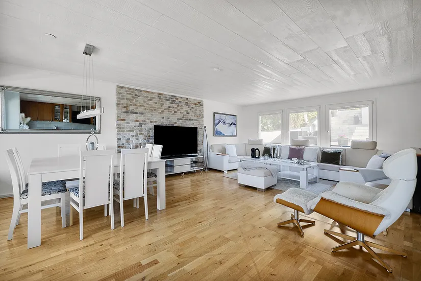 Villa, Kolartorpsvägen 14, Stäket, Järfälla