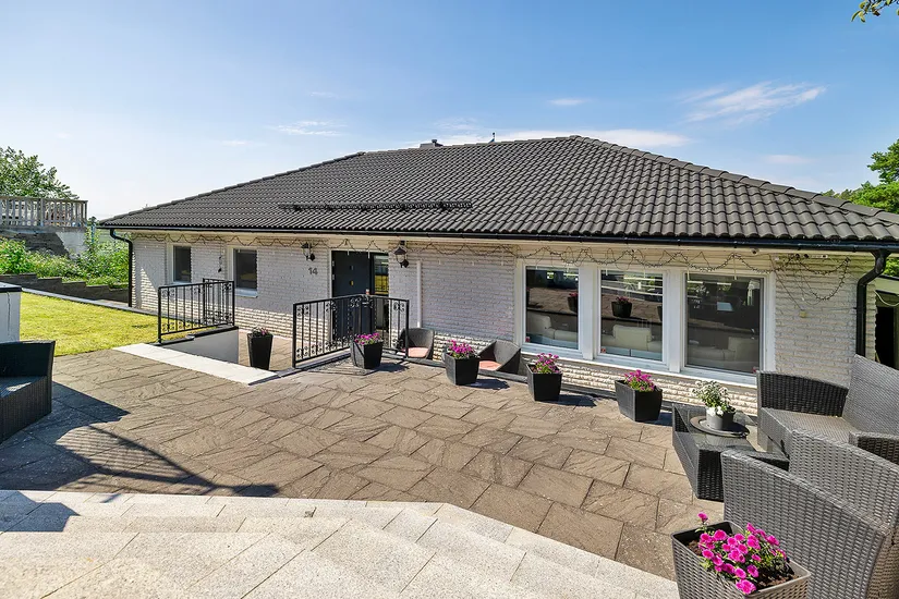 Villa, Kolartorpsvägen 14, Stäket, Järfälla