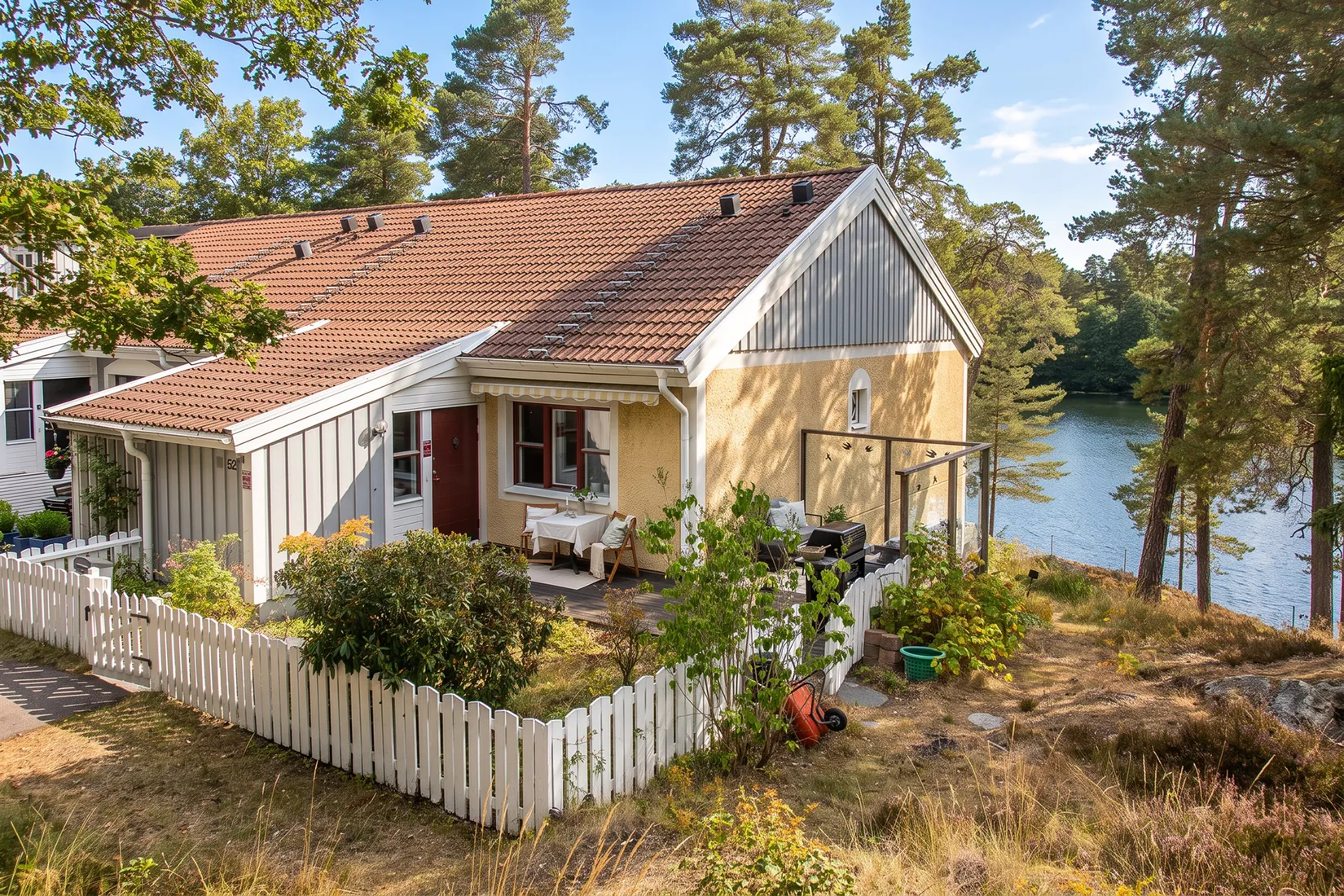 Radhus, Junkervägen 52, Lännersta, Nacka