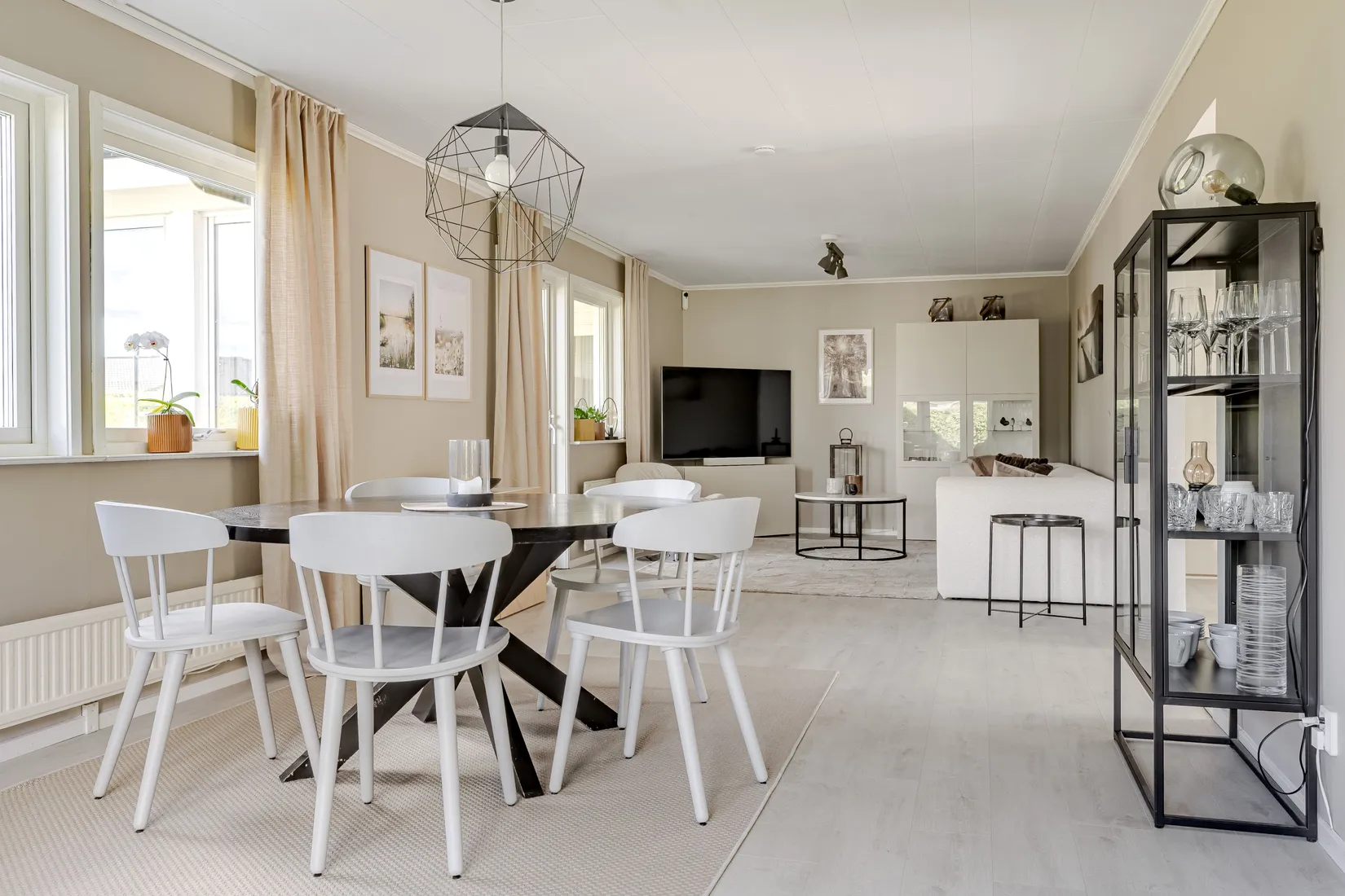Villa, Lärksångsvägen 12, Linghem, Linköping