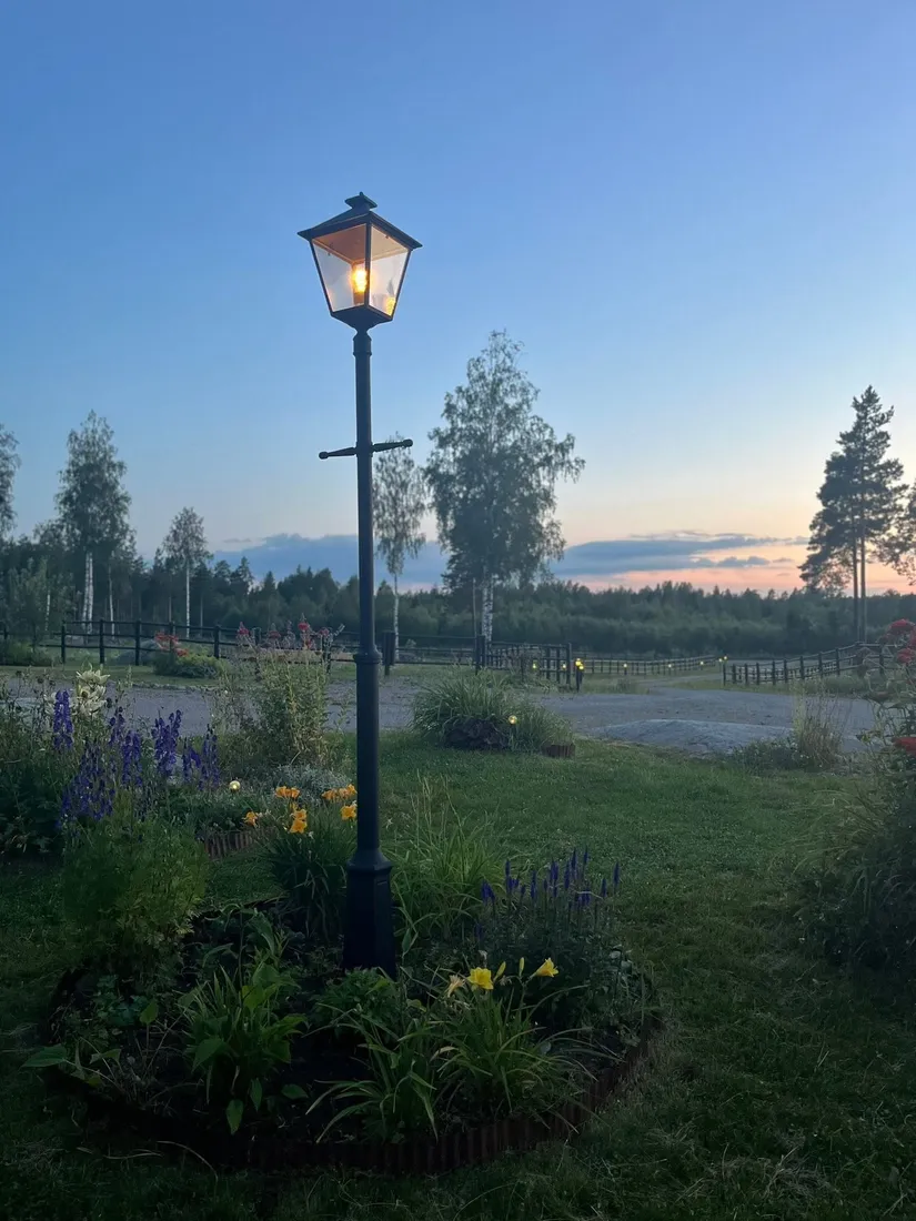 Gård/Skog, Julmyra 337, Heby
