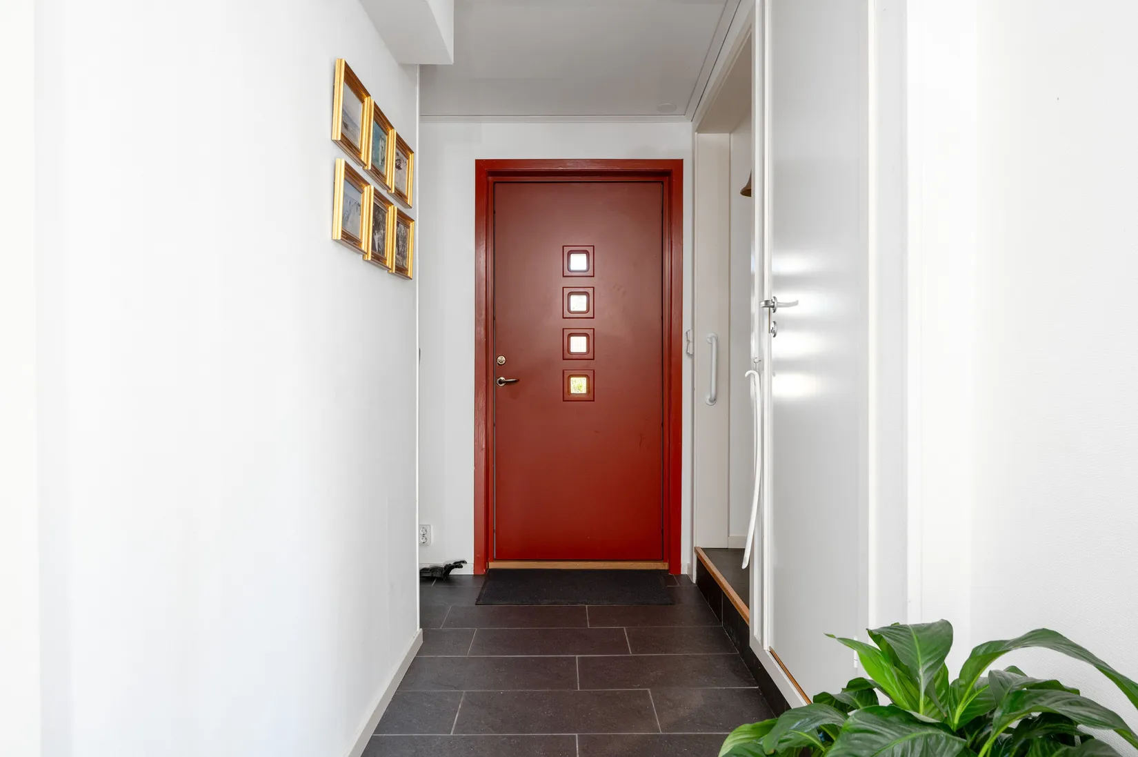 Radhus, Herrbergavägen 7, Mjölby