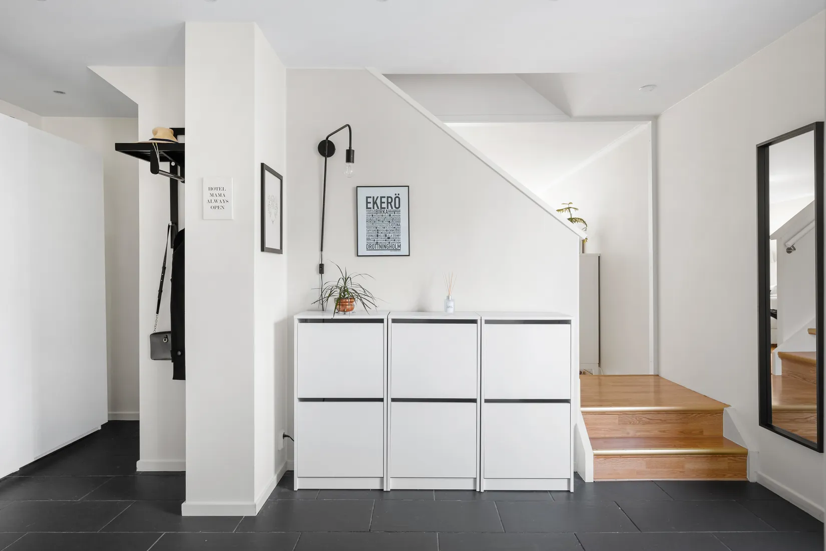 Radhus, Senapsvägen 54, Ekerö Väsby, Ekerö