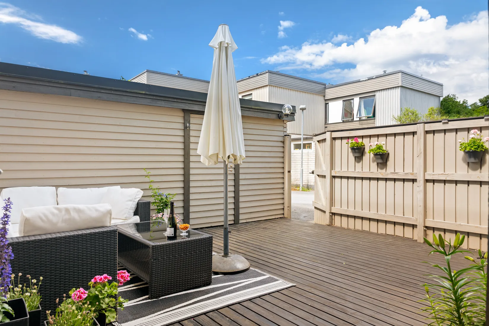 Radhus, Senapsvägen 54, Ekerö Väsby, Ekerö