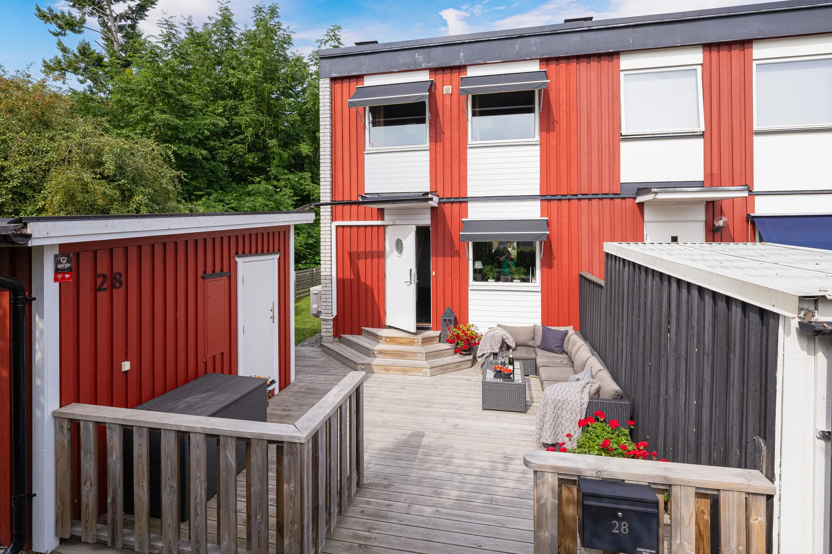 Radhus, Lövmovägen 28, Bollstanäs, Upplands Väsby