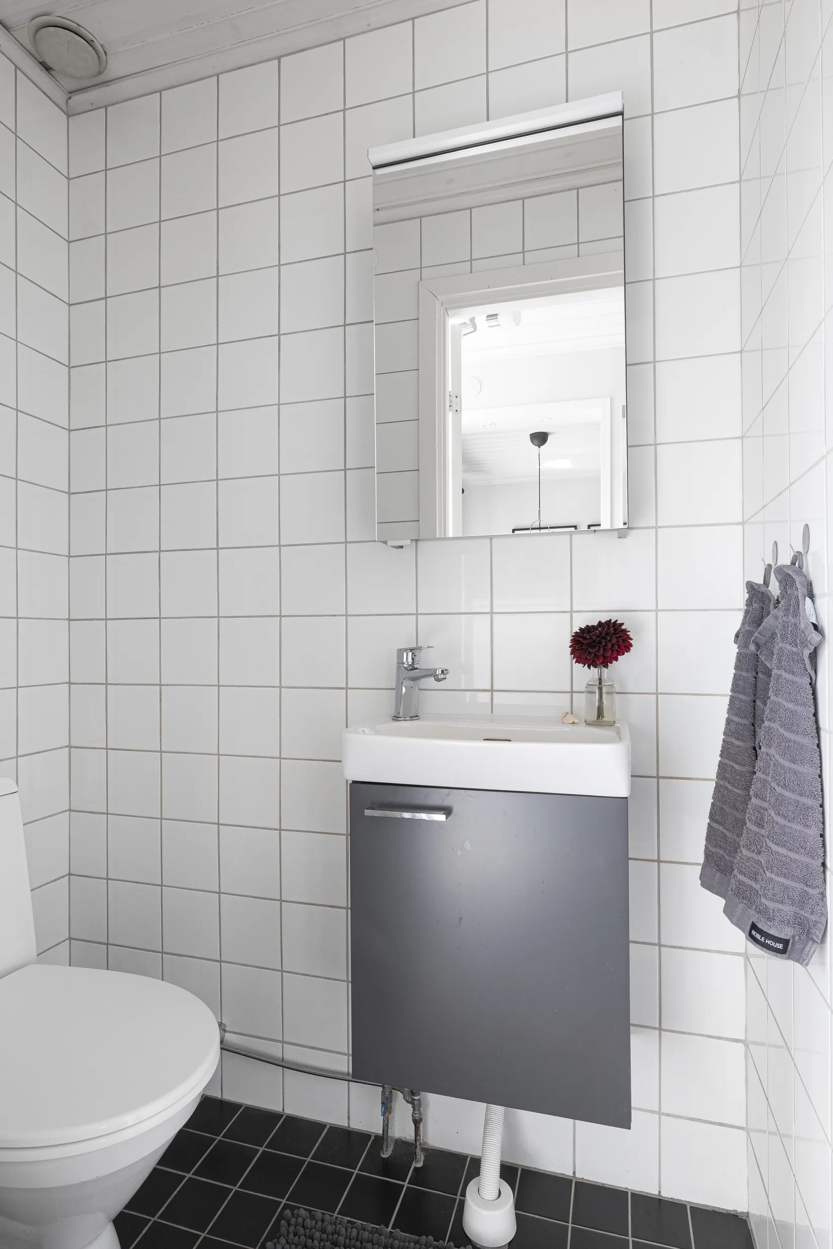 Radhus, Lövmovägen 28, Bollstanäs, Upplands Väsby