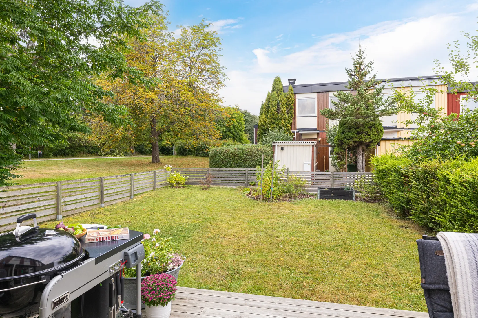 Radhus, Lövmovägen 28, Bollstanäs, Upplands Väsby