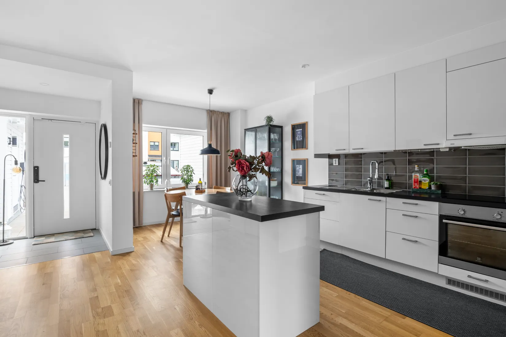 Radhus, Strövarvägen 55, Riksten, Botkyrka