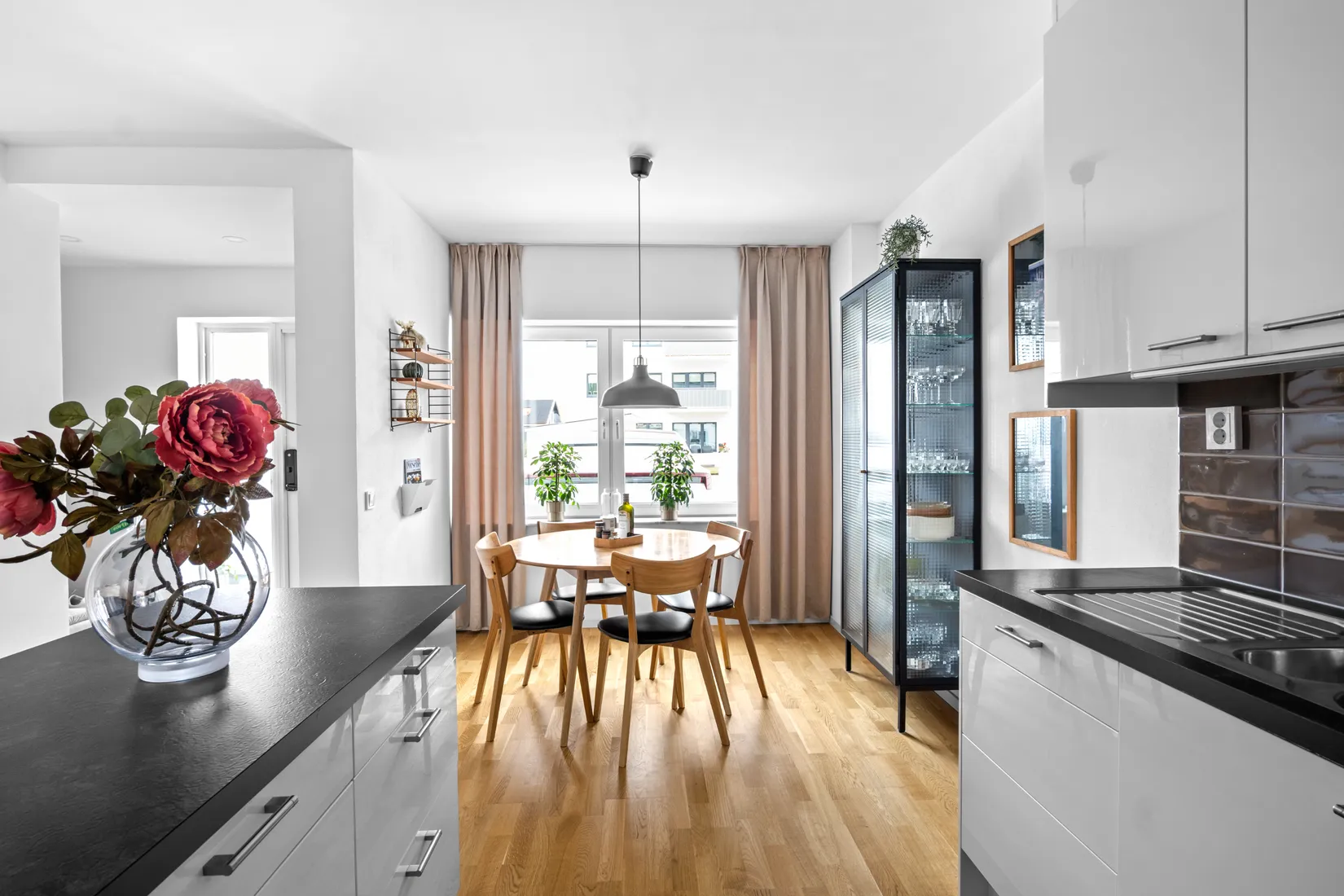 Radhus, Strövarvägen 55, Riksten, Botkyrka