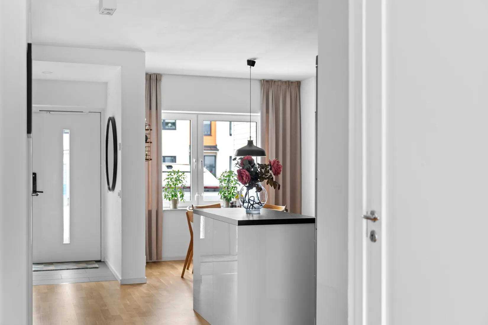 Radhus, Strövarvägen 55, Riksten, Botkyrka