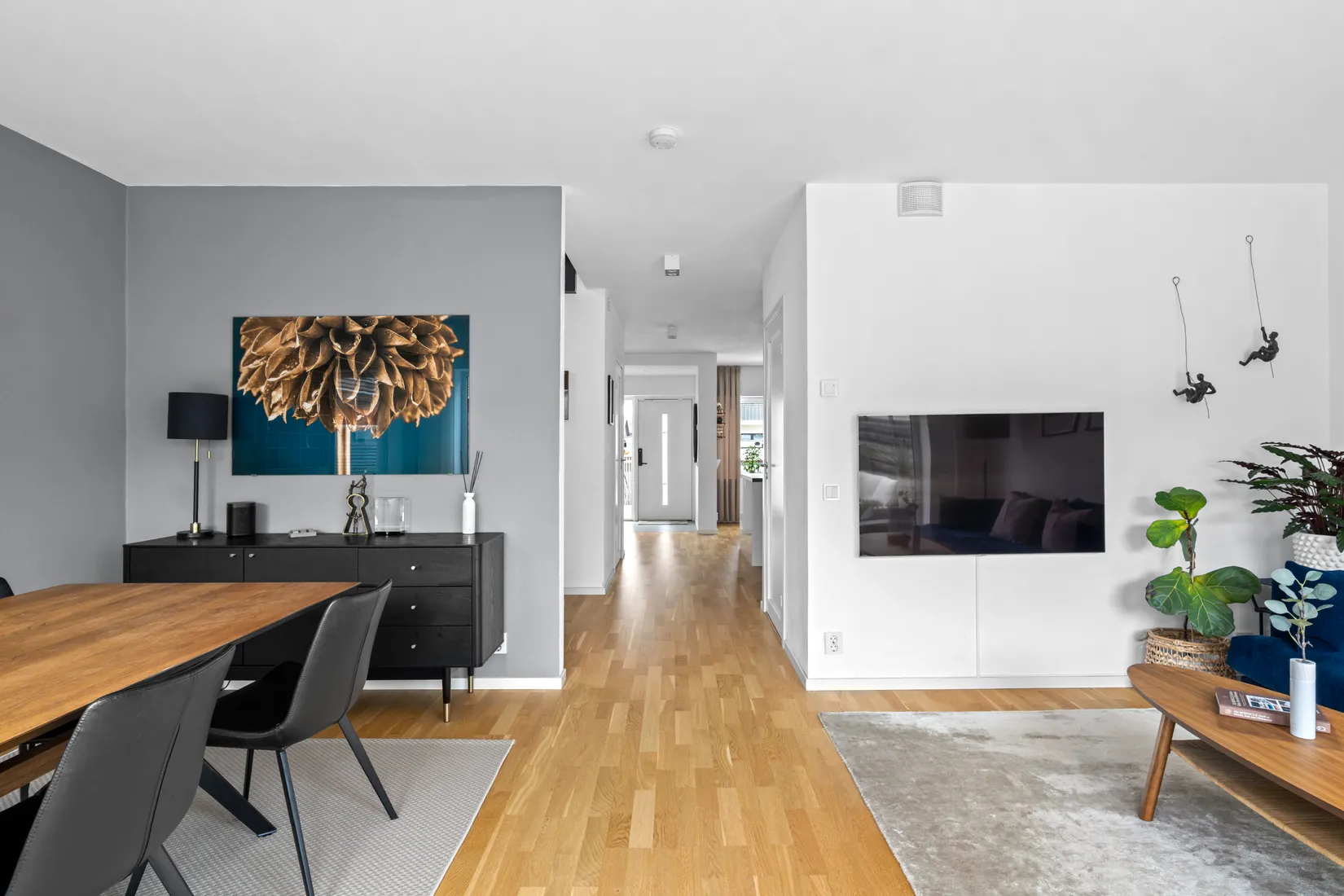Radhus, Strövarvägen 55, Riksten, Botkyrka
