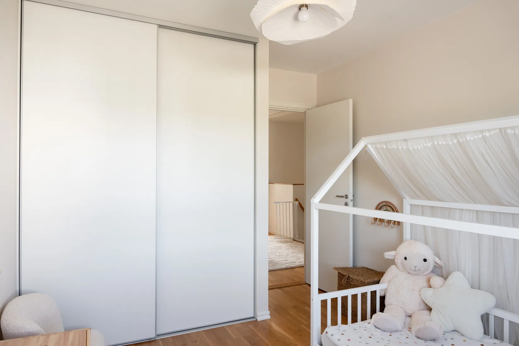 Radhus, Koordinatvägen 1, Skälby, Västerås