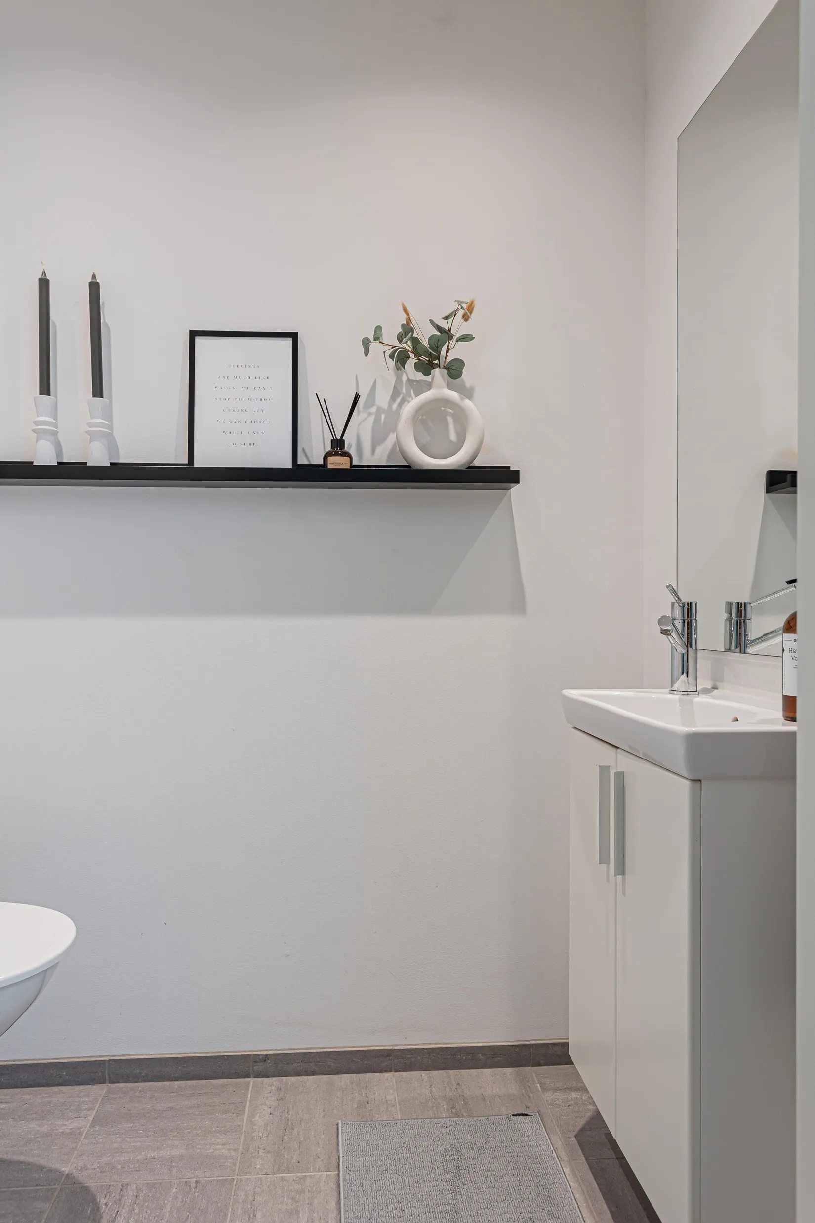 Villa, Morängatan 11, Ullvibackar, Köping