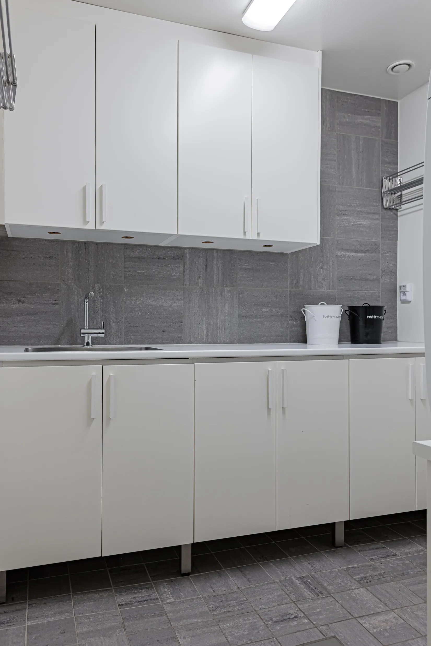 Villa, Morängatan 11, Ullvibackar, Köping