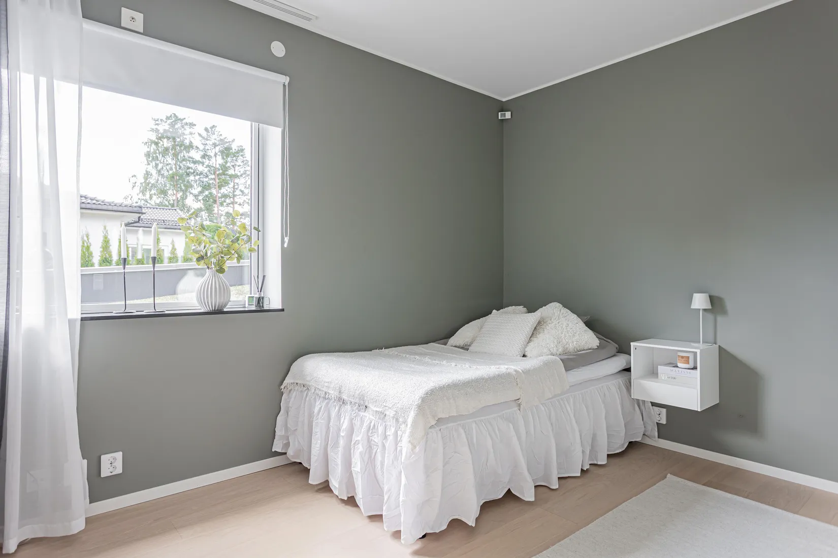 Villa, Morängatan 11, Ullvibackar, Köping