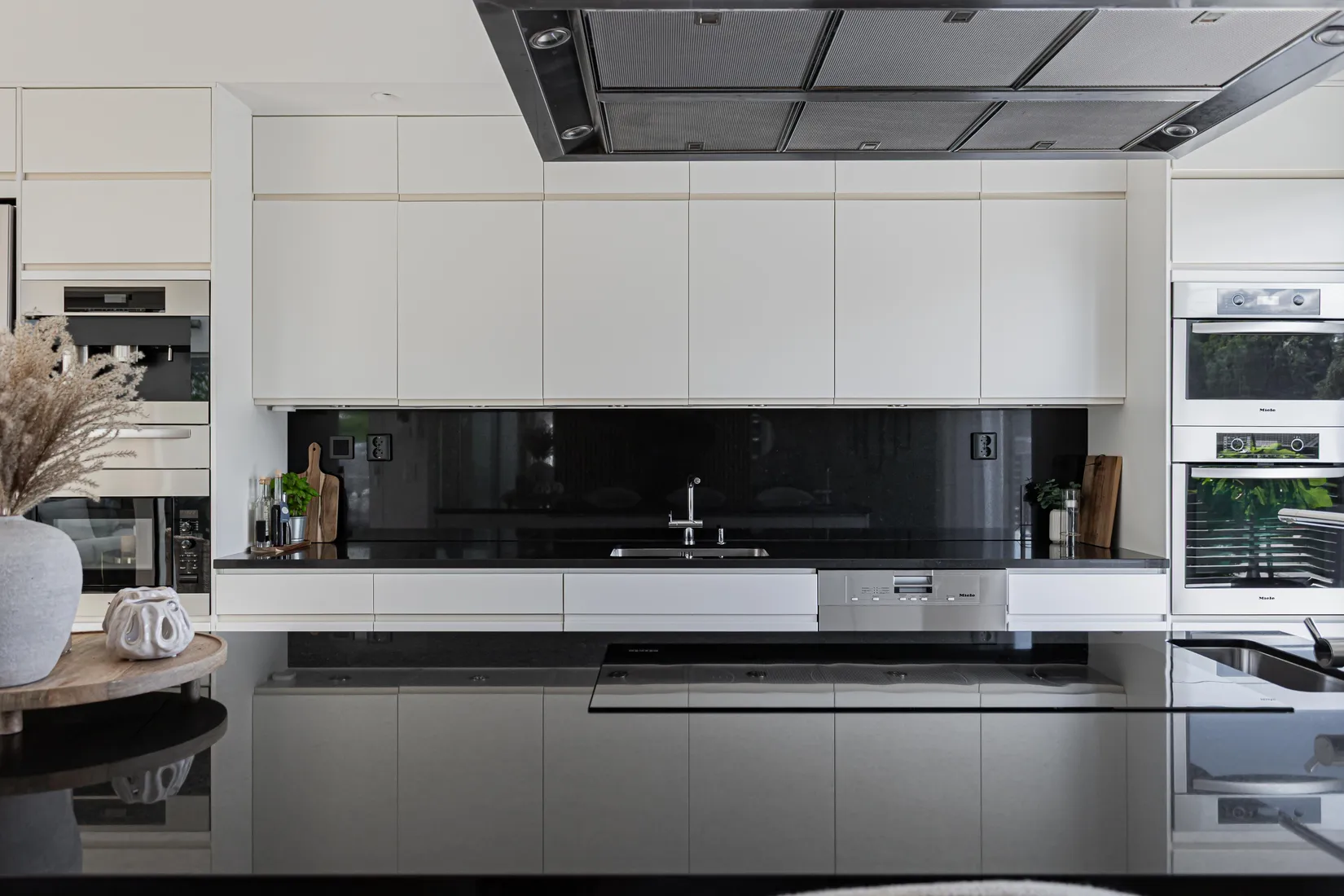 Villa, Morängatan 11, Ullvibackar, Köping