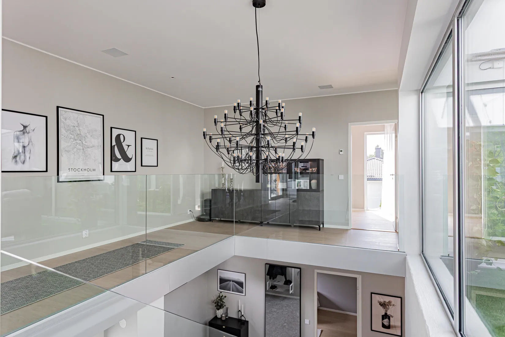 Villa, Morängatan 11, Ullvibackar, Köping
