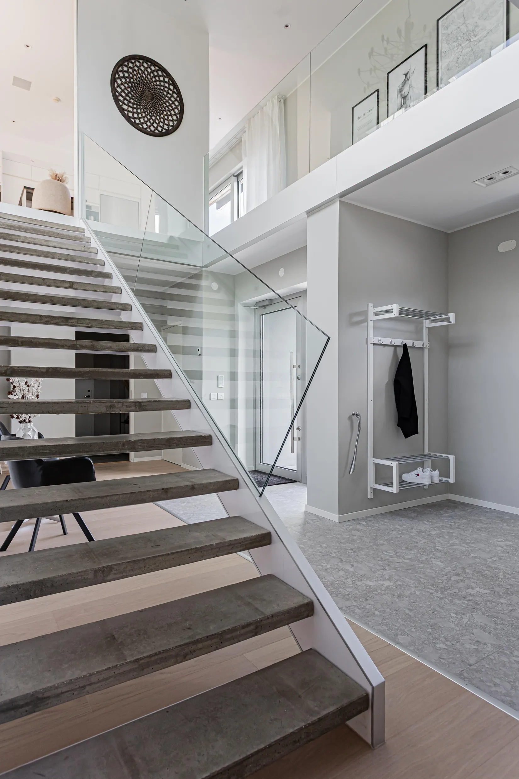 Villa, Morängatan 11, Ullvibackar, Köping