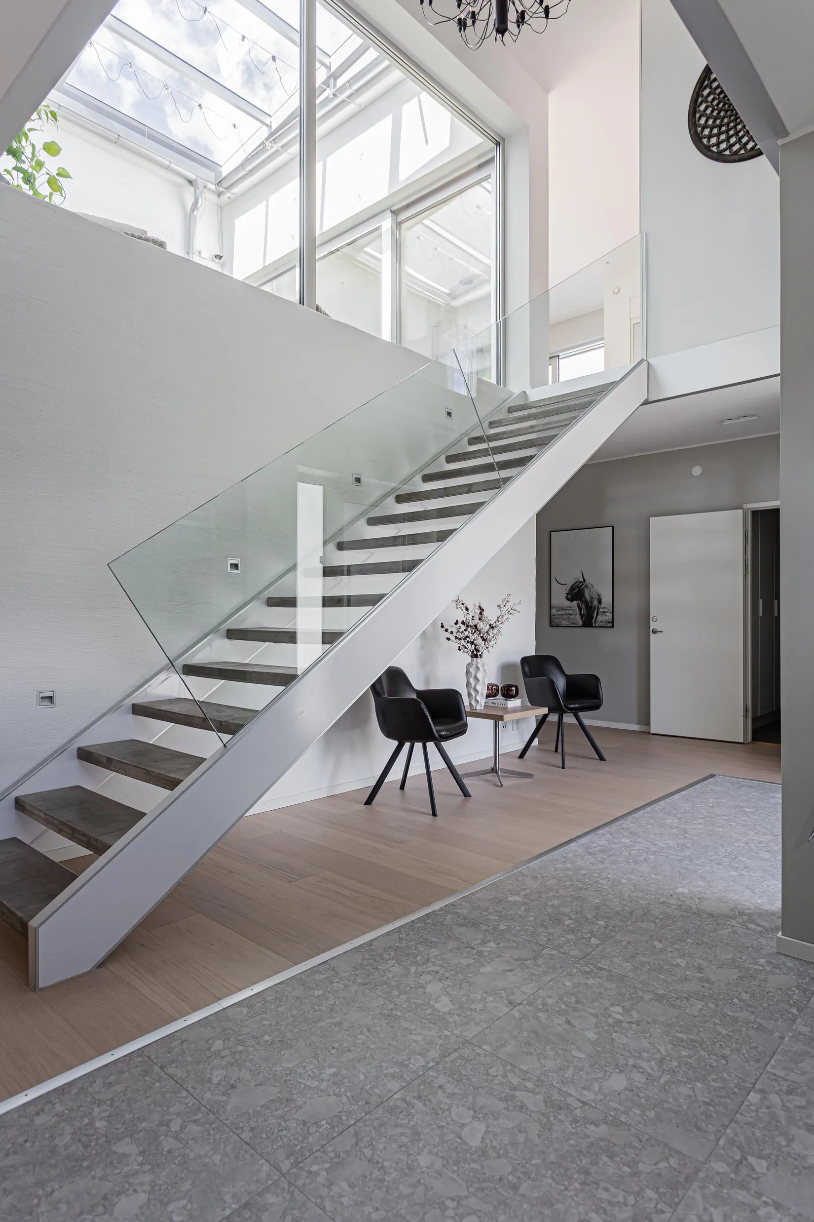 Villa, Morängatan 11, Ullvibackar, Köping