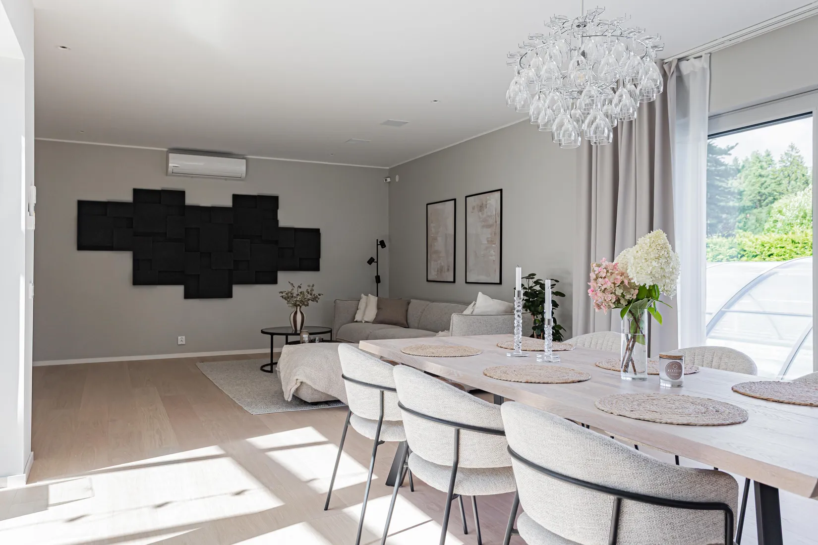 Villa, Morängatan 11, Ullvibackar, Köping