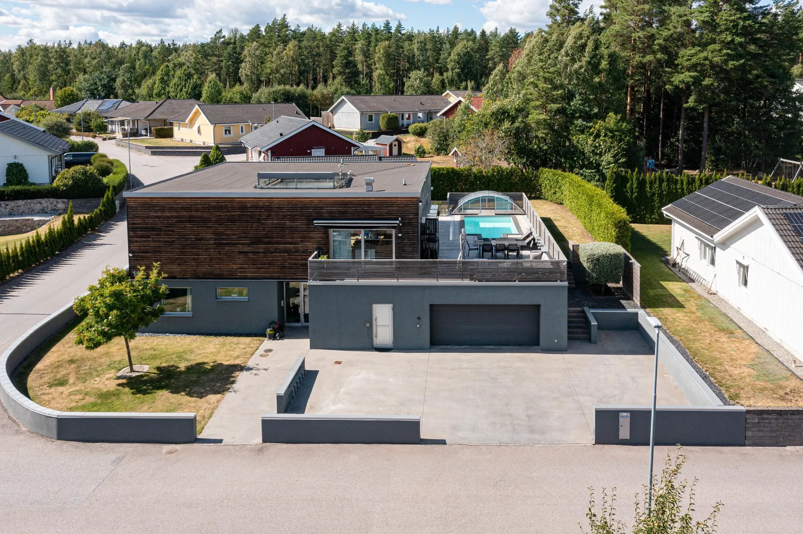 Villa, Morängatan 11, Ullvibackar, Köping