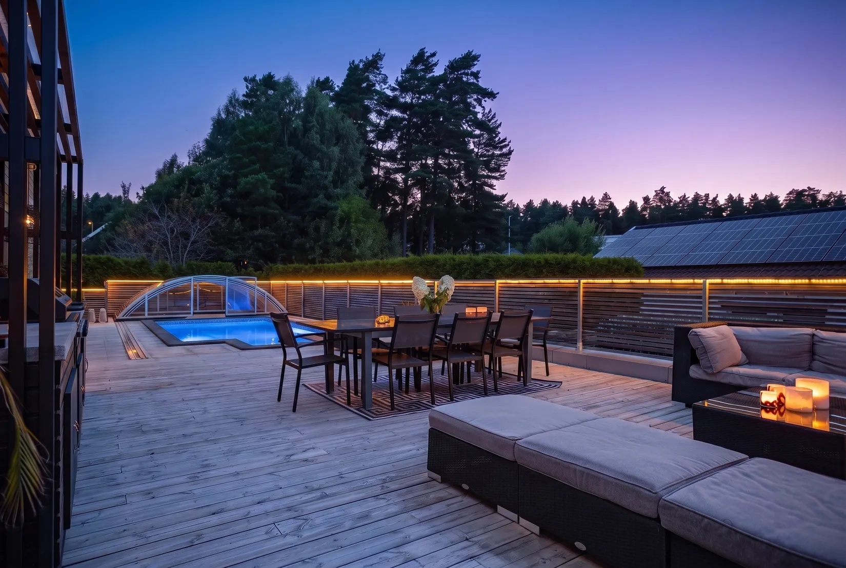 Villa, Morängatan 11, Ullvibackar, Köping