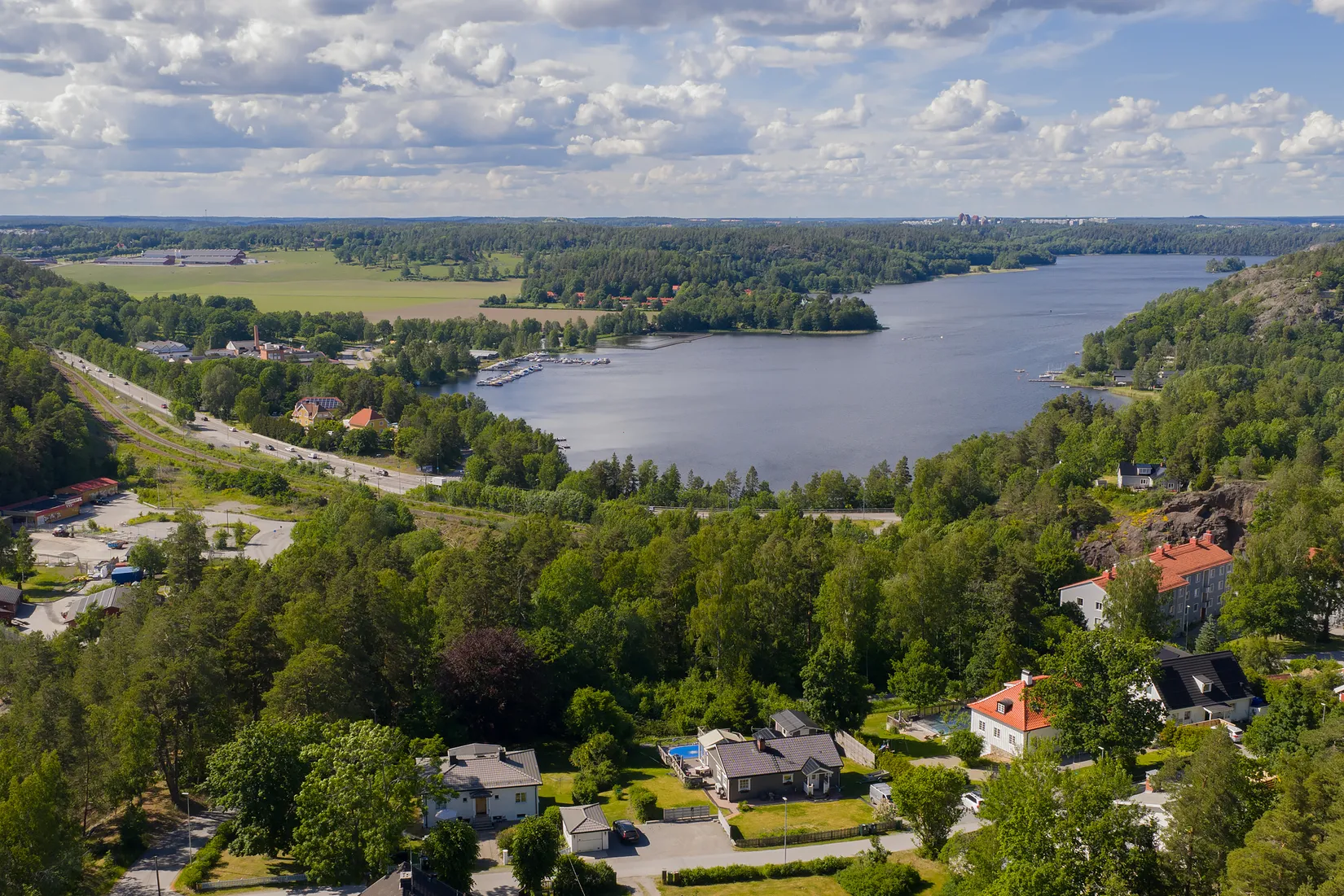Villa, Hålvasterssonsvägen 1, Botkyrka