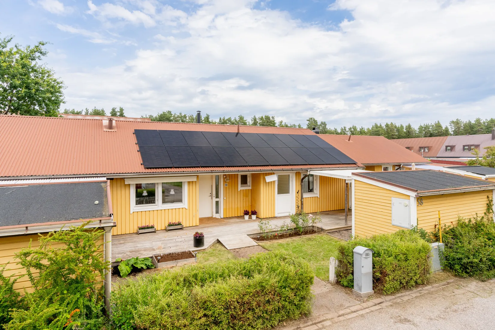 Radhus, Masurgatan 58, Södra Bomhus, Gävle