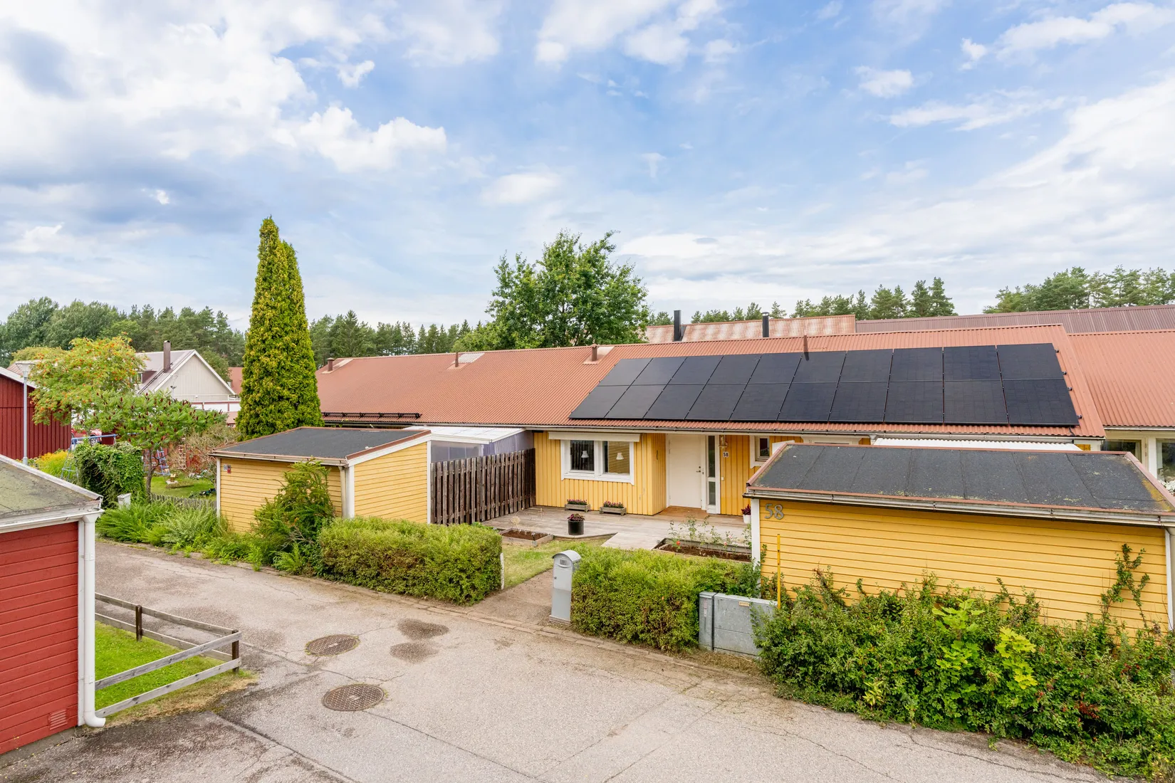 Radhus, Masurgatan 58, Södra Bomhus, Gävle