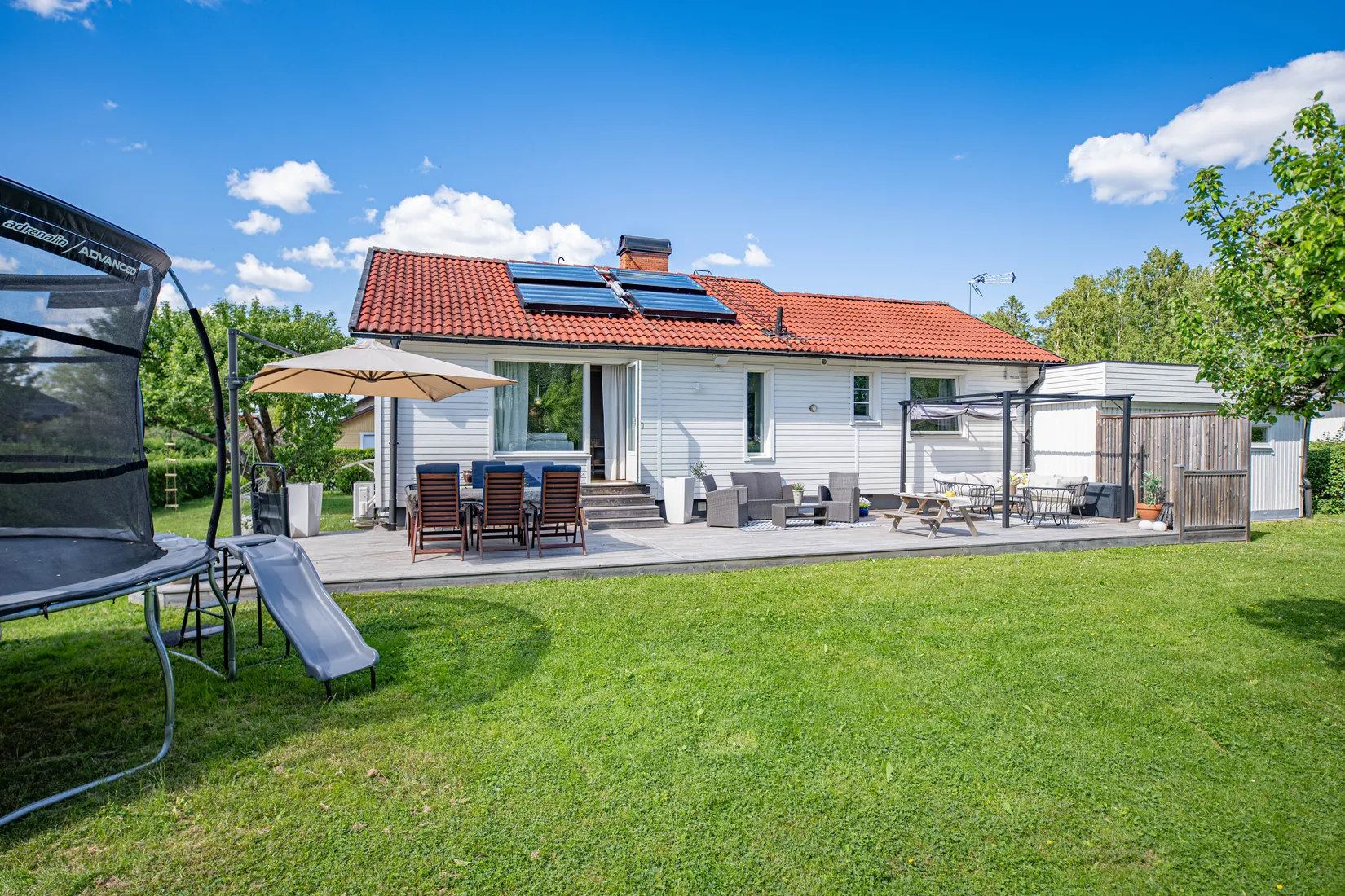 Villa, Bokvägen 32, Lövstalöt, Uppsala