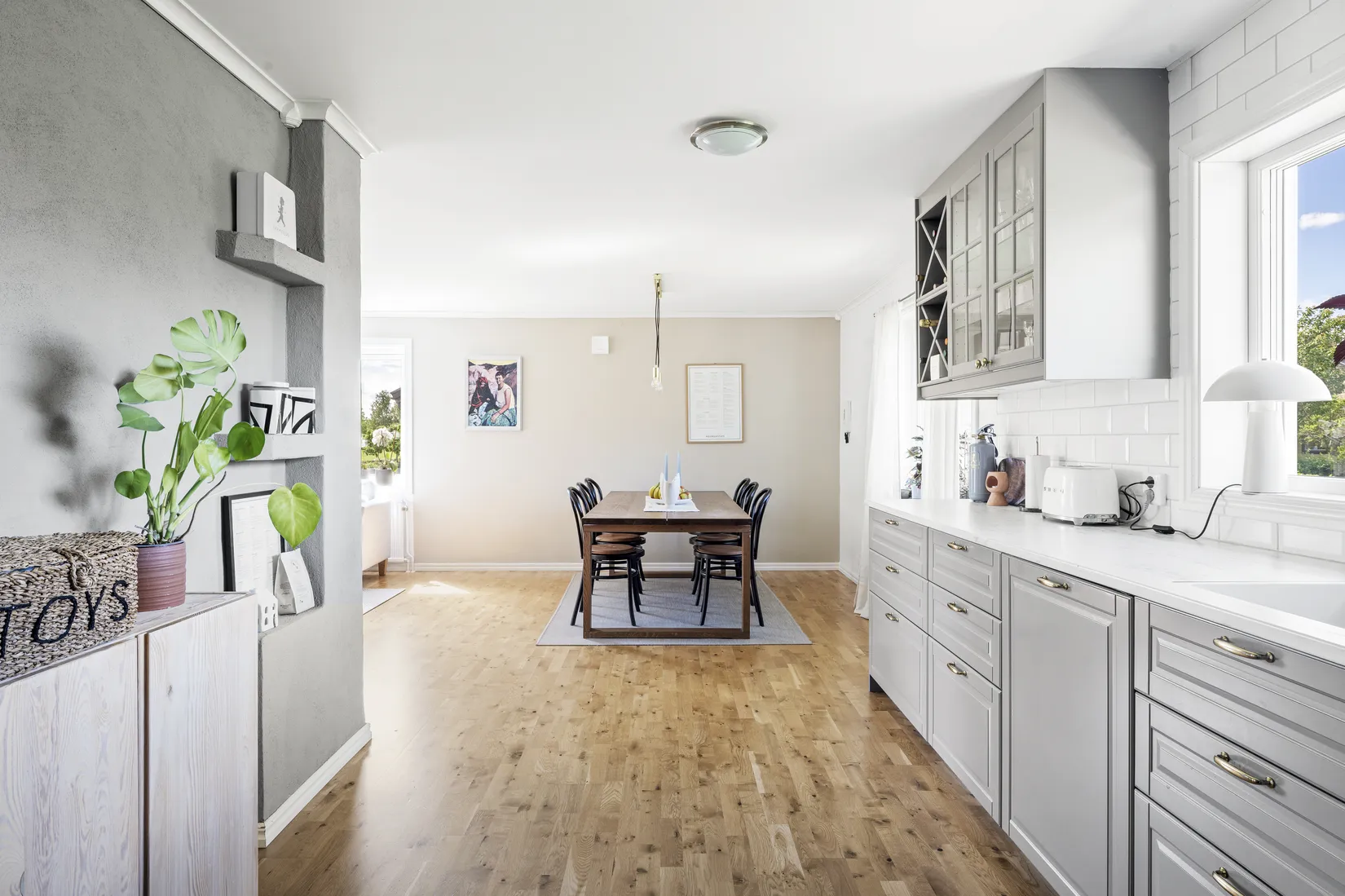 Villa, Bokvägen 32, Lövstalöt, Uppsala