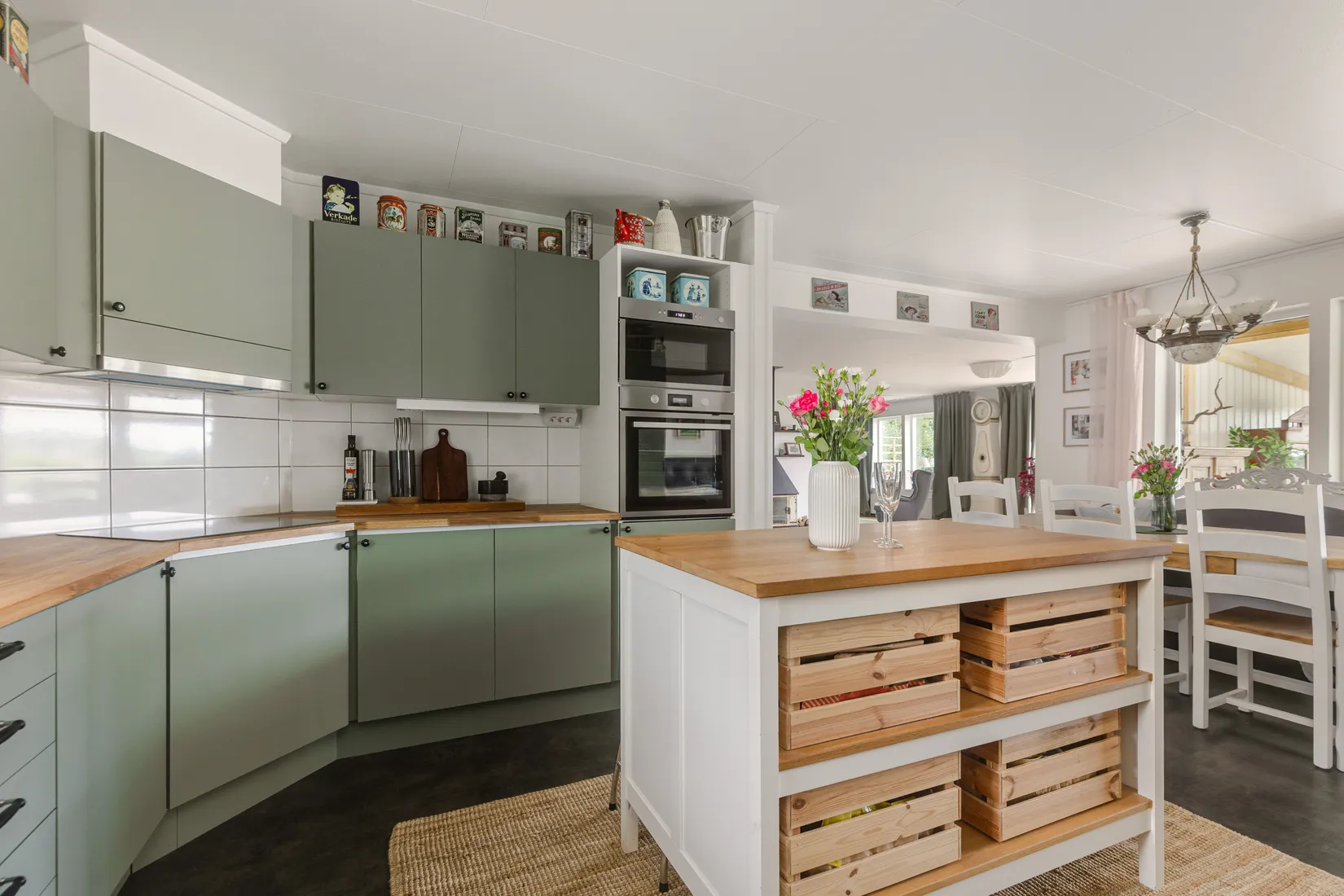 Villa, Kyrkvägen 47, Åkers Styckebrruk/Skämbylöt, Strängnäs